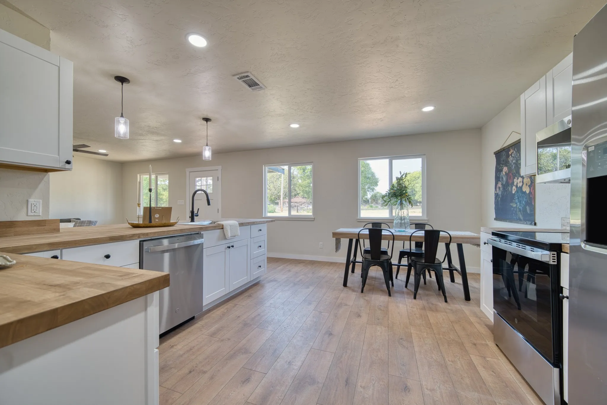 Single Family Residence For Sale in Morris County , 104 Private Road 33091, Omaha, Texas 75571, 3 Bedroom, 2 Bathroom, Garage spaces, 1,140 Sqft, built in 2026, mls#21358598, Real Estate Agent in Omaha, Homes For Sale in Morris county, Homes For Sale in Omaha, Realtor in Omaha Texas, Real Estate Brokerage Independent Realty Texas, Luminita Cordes Realtor