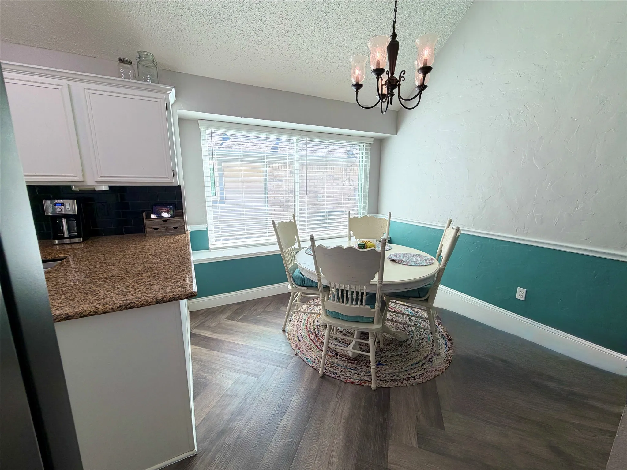 Single Family Residence For Sale in Tarrant County , 9920 Pack Saddle Trail, Fort Worth, Texas 76108, 3 Bedroom, 2 Bathroom, 2 Garage spaces, 1,587 Sqft, built in 1989, mls#21374196, Real Estate Agent in Fort Worth, Homes For Sale in Tarrant county, Homes For Sale in Fort Worth, Realtor in Fort Worth Texas, Real Estate Brokerage Independent Realty Texas, Luminita Cordes Realtor