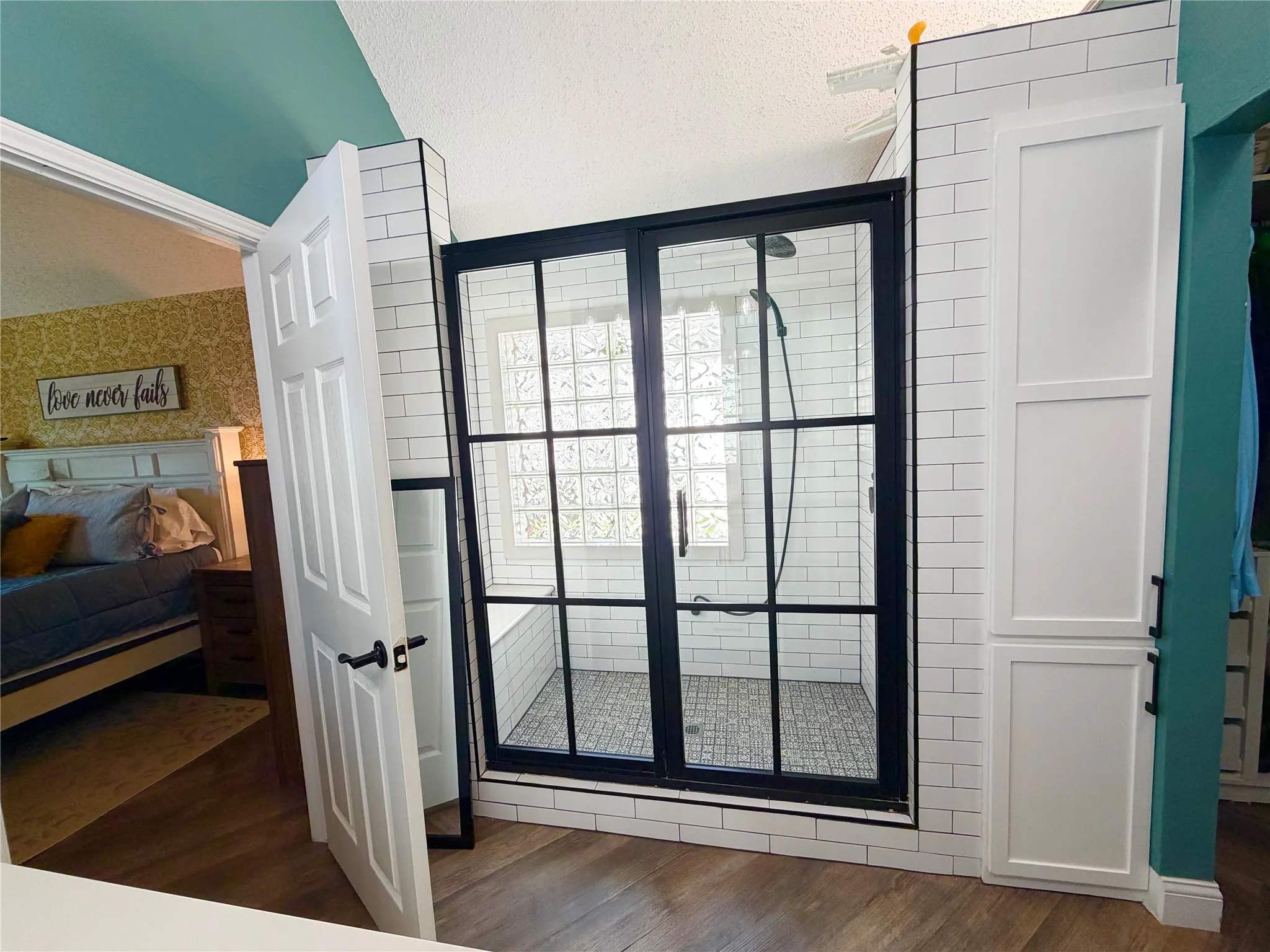 Single Family Residence For Sale in Tarrant County , 9920 Pack Saddle Trail, Fort Worth, Texas 76108, 3 Bedroom, 2 Bathroom, 2 Garage spaces, 1,587 Sqft, built in 1989, mls#21374196, Real Estate Agent in Fort Worth, Homes For Sale in Tarrant county, Homes For Sale in Fort Worth, Realtor in Fort Worth Texas, Real Estate Brokerage Independent Realty Texas, Luminita Cordes Realtor