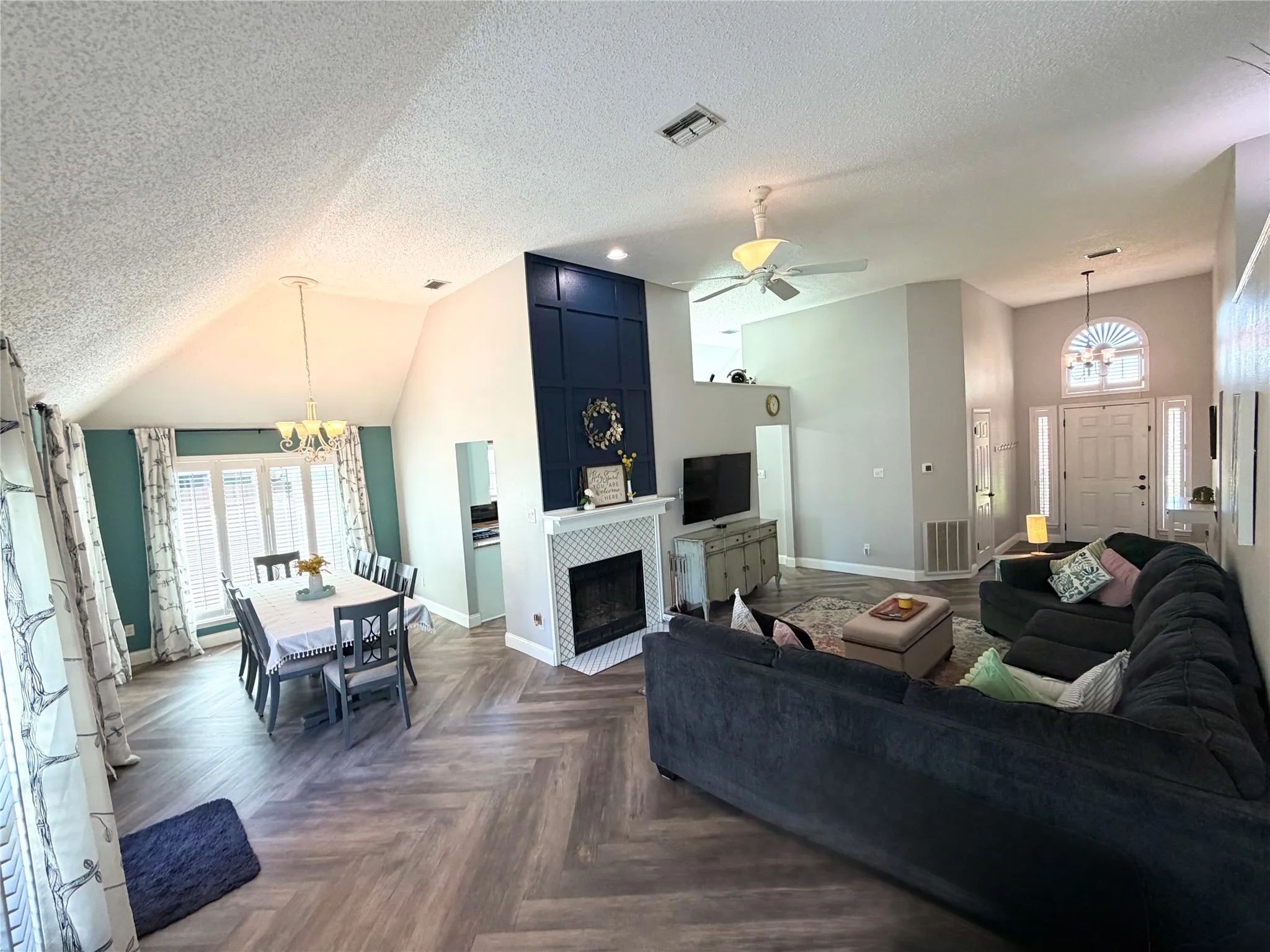 Single Family Residence For Sale in Tarrant County , 9920 Pack Saddle Trail, Fort Worth, Texas 76108, 3 Bedroom, 2 Bathroom, 2 Garage spaces, 1,587 Sqft, built in 1989, mls#21374196, Real Estate Agent in Fort Worth, Homes For Sale in Tarrant county, Homes For Sale in Fort Worth, Realtor in Fort Worth Texas, Real Estate Brokerage Independent Realty Texas, Luminita Cordes Realtor