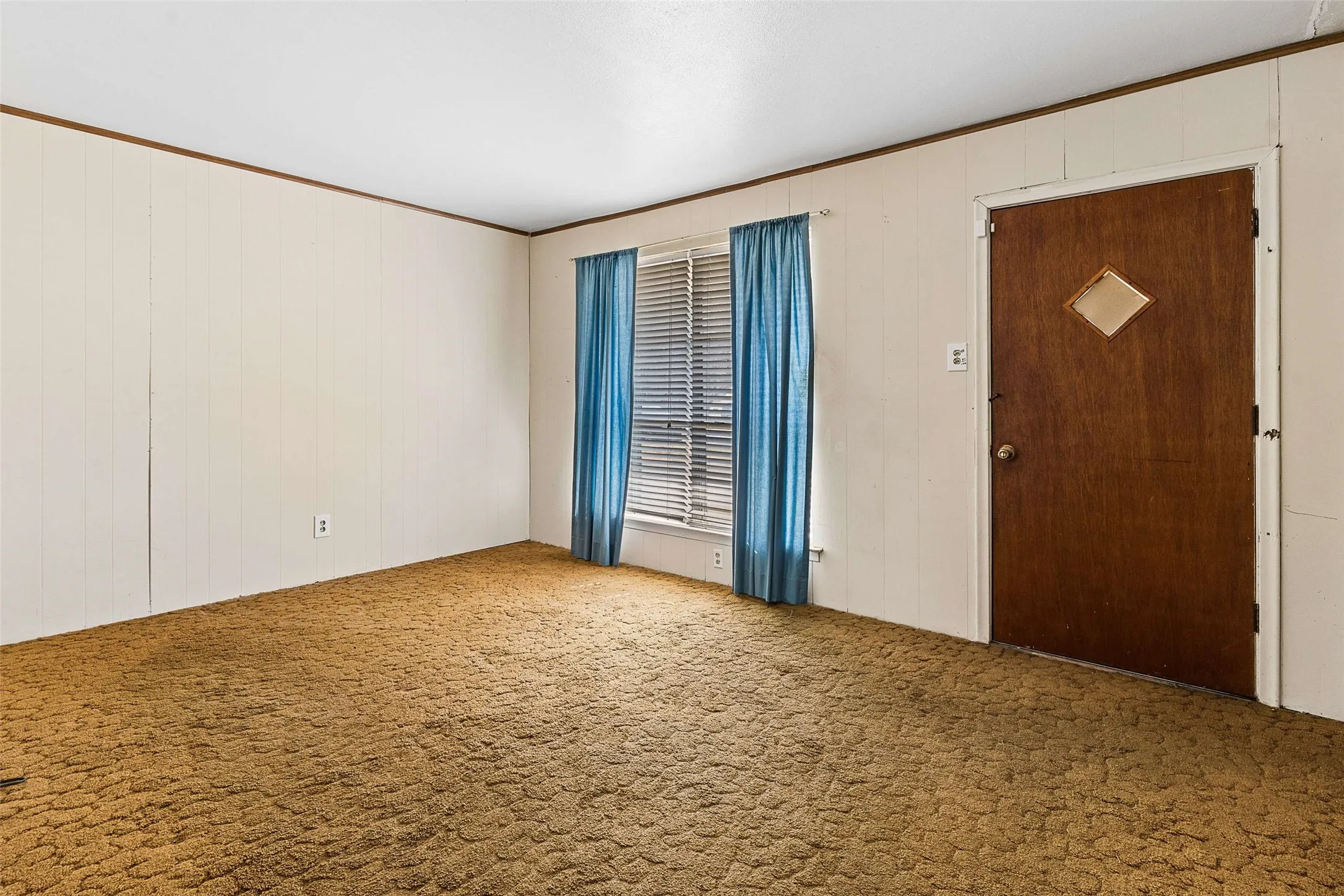 Single Family Residence For Sale in Collin County , 902 Mardi Gras Lane, Wylie, Texas 75098, 4 Bedroom, 1 Bathroom, Garage spaces, 1,306 Sqft, built in 1964, mls#21375717, Real Estate Agent in Wylie, Homes For Sale in Collin county, Homes For Sale in Wylie, Realtor in Wylie Texas, Real Estate Brokerage Independent Realty Texas, Luminita Cordes Realtor