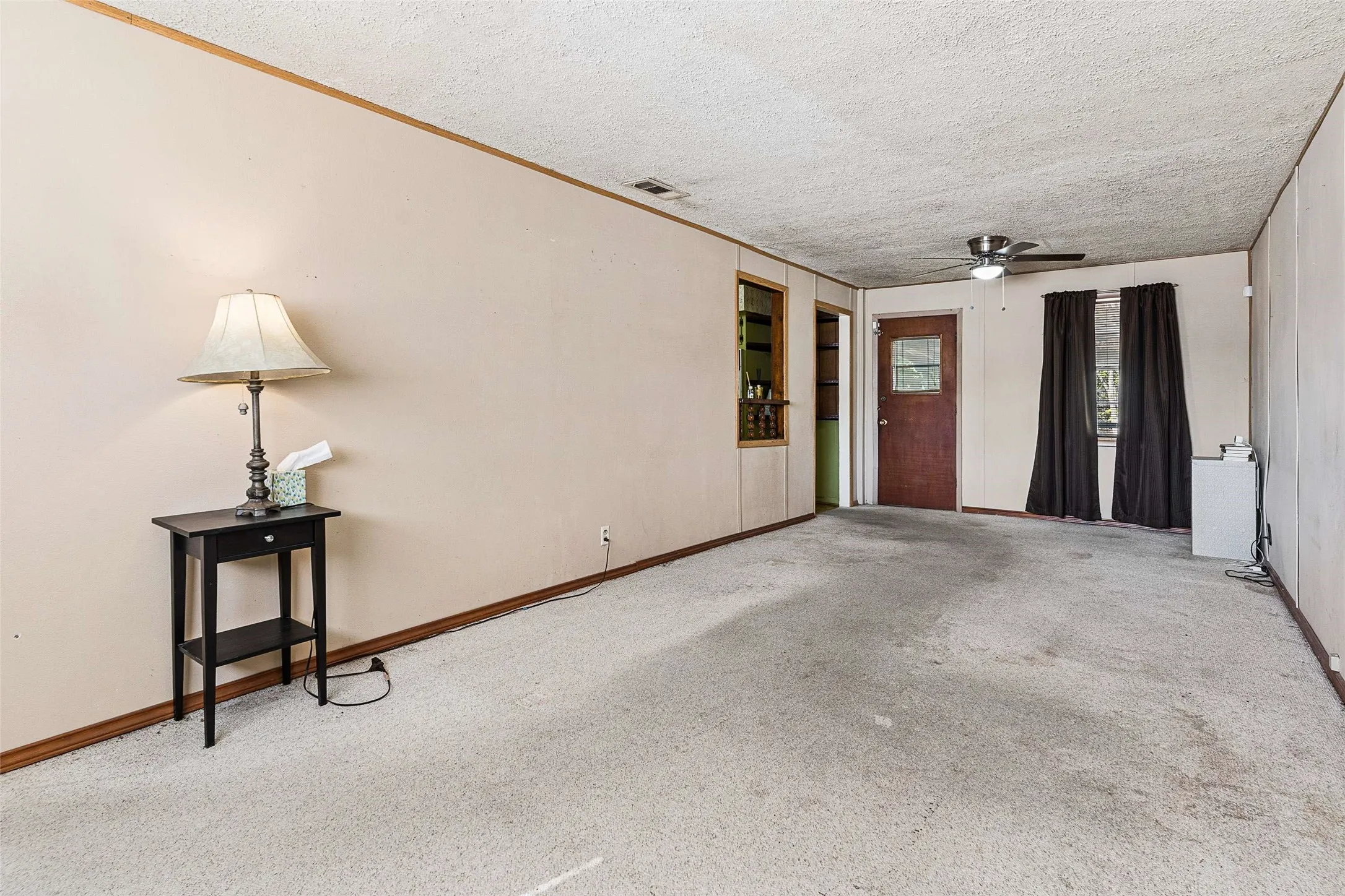 Single Family Residence For Sale in Collin County , 902 Mardi Gras Lane, Wylie, Texas 75098, 4 Bedroom, 1 Bathroom, Garage spaces, 1,306 Sqft, built in 1964, mls#21375717, Real Estate Agent in Wylie, Homes For Sale in Collin county, Homes For Sale in Wylie, Realtor in Wylie Texas, Real Estate Brokerage Independent Realty Texas, Luminita Cordes Realtor
