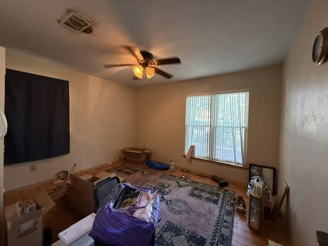 Single Family Residence For Sale in Tarrant County , 3228 Durango Road, Fort Worth, Texas 76116, 4 Bedroom, 3 Bathroom, Garage spaces, 1,929 Sqft, built in 1967, mls#21378028, Real Estate Agent in Fort Worth, Homes For Sale in Tarrant county, Homes For Sale in Fort Worth, Realtor in Fort Worth Texas, Real Estate Brokerage Independent Realty Texas, Luminita Cordes Realtor