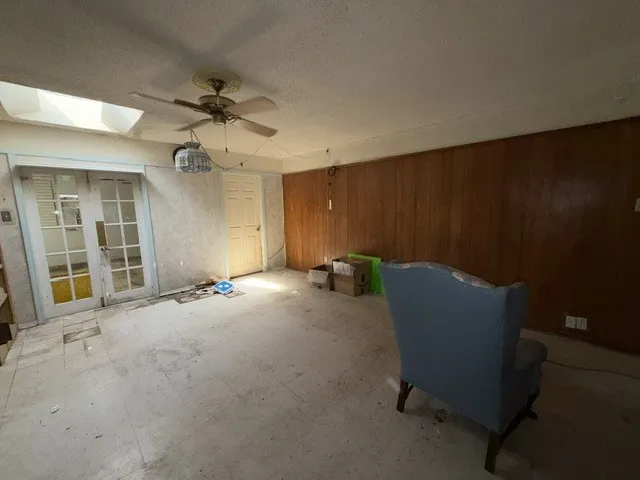 Single Family Residence For Sale in Tarrant County , 3228 Durango Road, Fort Worth, Texas 76116, 4 Bedroom, 3 Bathroom, Garage spaces, 1,929 Sqft, built in 1967, mls#21378028, Real Estate Agent in Fort Worth, Homes For Sale in Tarrant county, Homes For Sale in Fort Worth, Realtor in Fort Worth Texas, Real Estate Brokerage Independent Realty Texas, Luminita Cordes Realtor