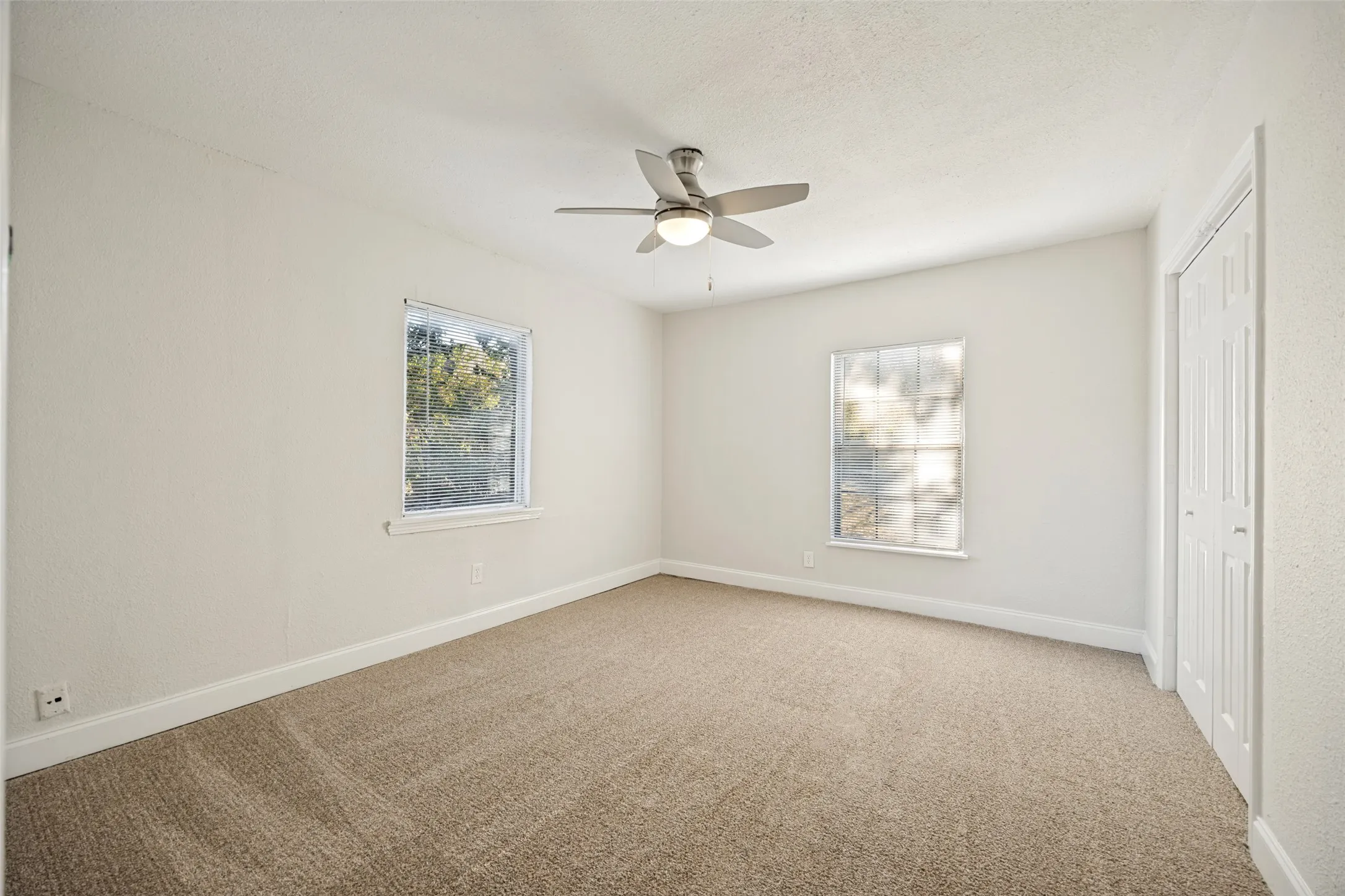 Single Family Residence For Rent in Dallas County , 1541 Briarcliff Road, Dallas, Texas 75235, 3 Bedroom, 1 Bathroom, 1 Garage spaces, 1,140 Sqft, built in 1949, mls#21378031, Real Estate Agent in Dallas, Homes For Rent in Dallas county, Homes For Rent in Dallas, Realtor in Dallas Texas, Real Estate Brokerage Independent Realty Texas, Luminita Cordes Realtor