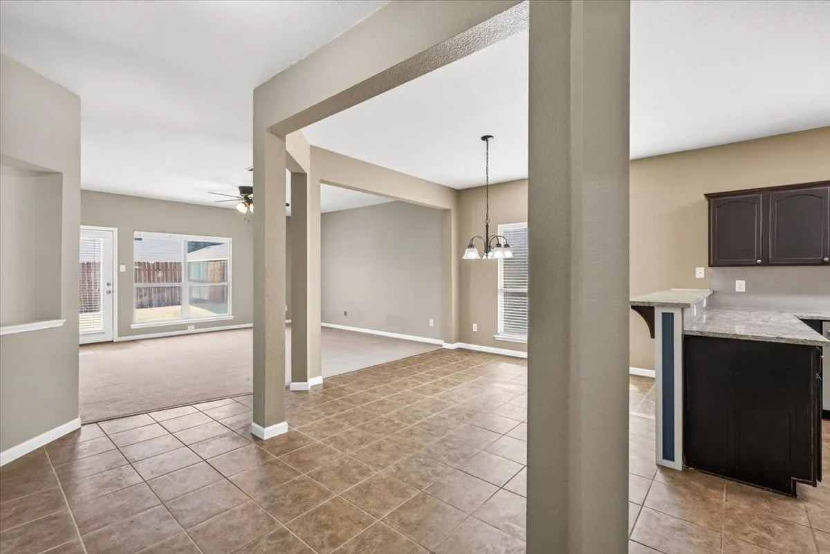 Single Family Residence For Sale in Kaufman County , 4018 Houston Drive, Heartland, Texas 75126, 3 Bedroom, 3 Bathroom, 2 Garage spaces, 2,195 Sqft, built in 2008, mls#21377971, Real Estate Agent in Heartland, Homes For Sale in Kaufman county, Homes For Sale in Heartland, Realtor in Heartland Texas, Real Estate Brokerage Independent Realty Texas, Luminita Cordes Realtor