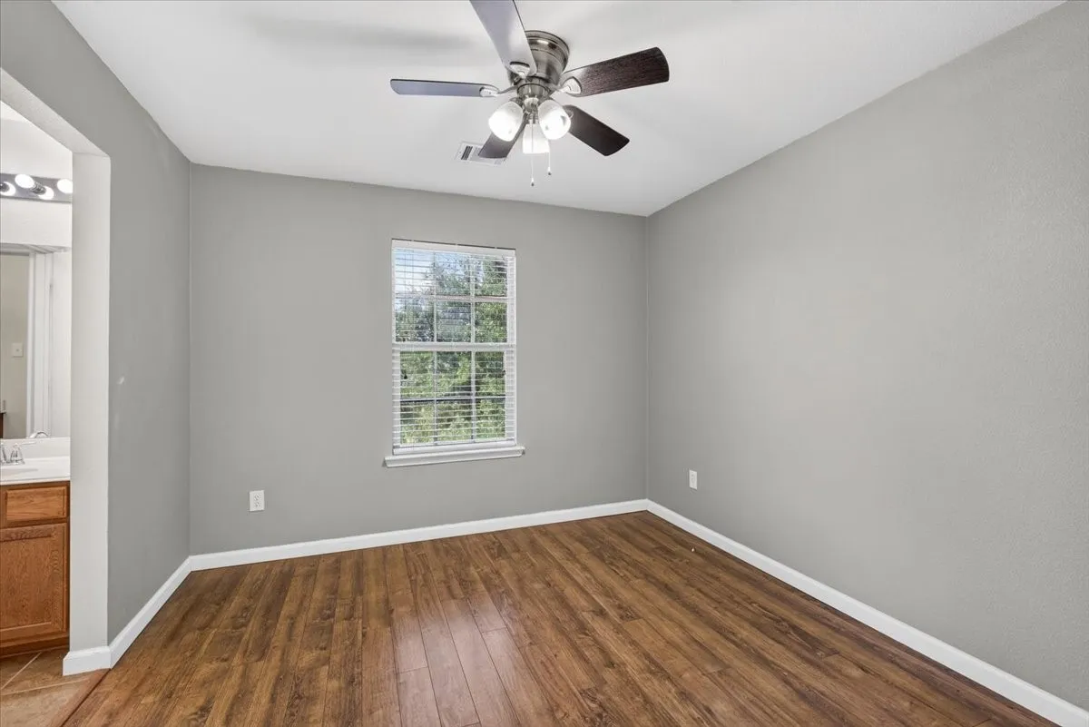 Single Family Residence For Sale in Kaufman County , 4018 Houston Drive, Heartland, Texas 75126, 3 Bedroom, 3 Bathroom, 2 Garage spaces, 2,195 Sqft, built in 2008, mls#21377971, Real Estate Agent in Heartland, Homes For Sale in Kaufman county, Homes For Sale in Heartland, Realtor in Heartland Texas, Real Estate Brokerage Independent Realty Texas, Luminita Cordes Realtor