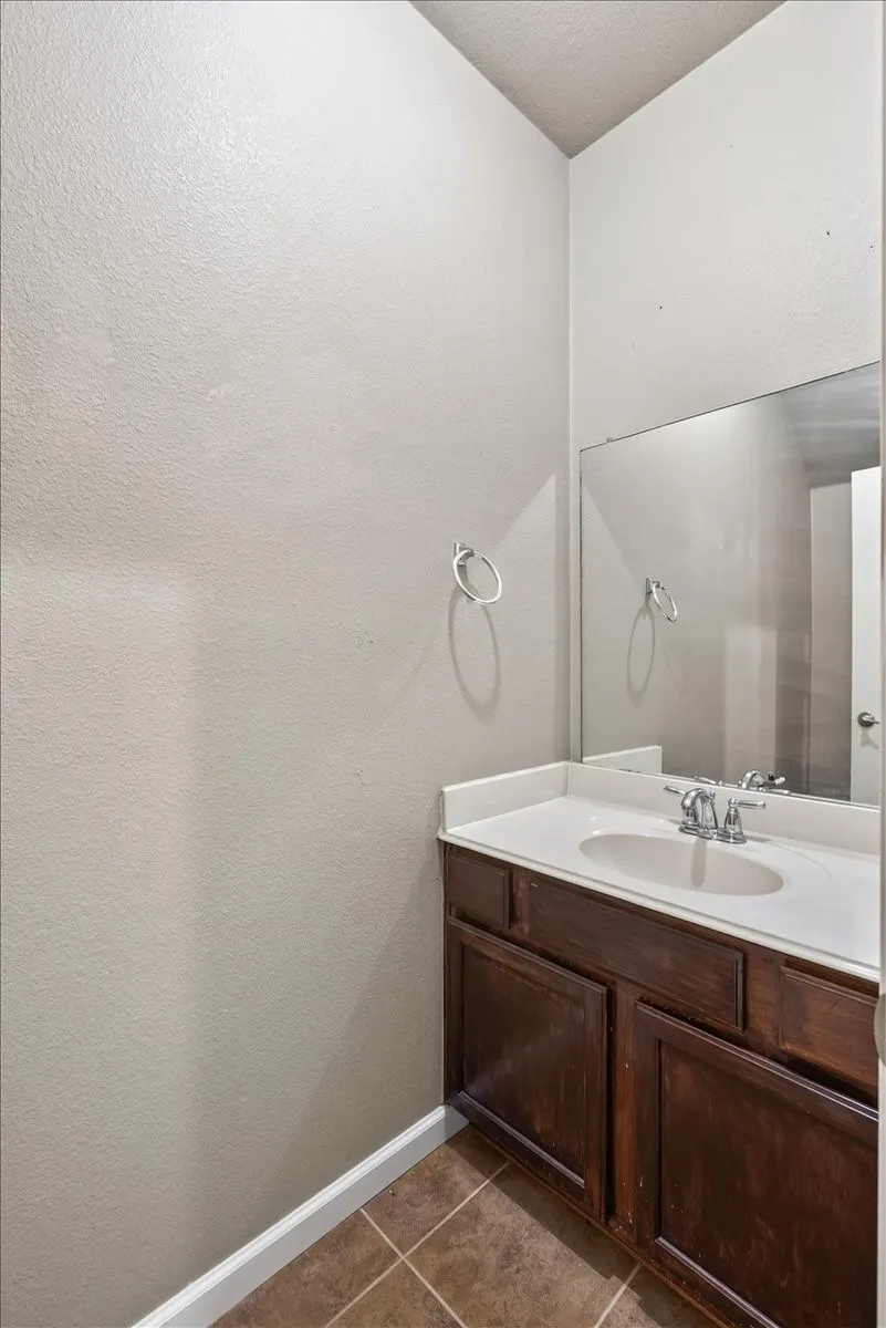 Single Family Residence For Sale in Kaufman County , 4018 Houston Drive, Heartland, Texas 75126, 3 Bedroom, 3 Bathroom, 2 Garage spaces, 2,195 Sqft, built in 2008, mls#21377971, Real Estate Agent in Heartland, Homes For Sale in Kaufman county, Homes For Sale in Heartland, Realtor in Heartland Texas, Real Estate Brokerage Independent Realty Texas, Luminita Cordes Realtor