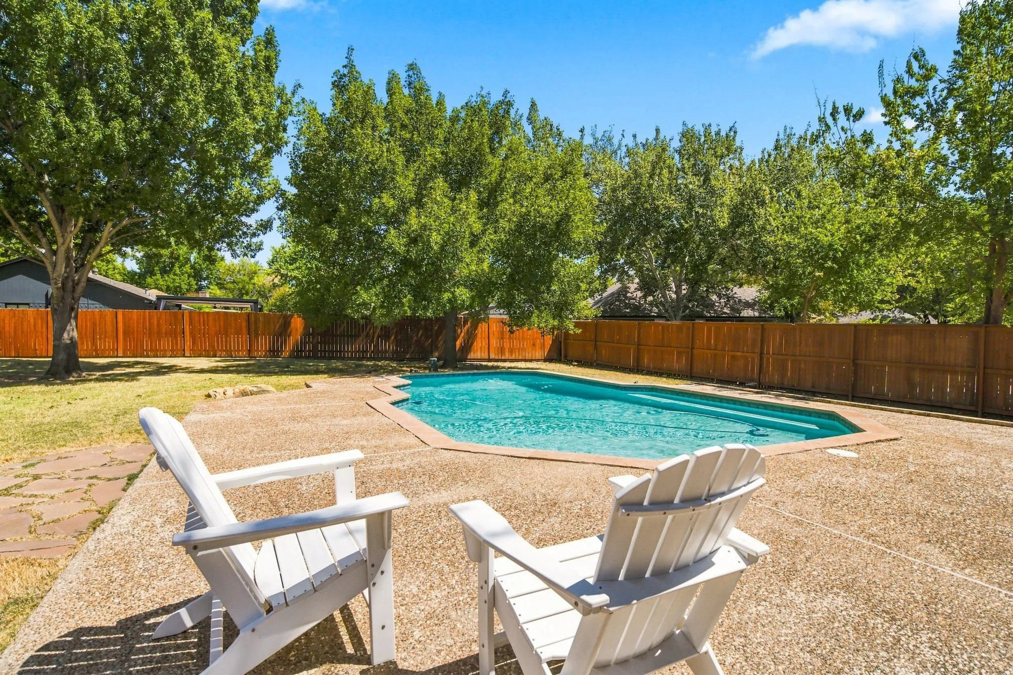Single Family Residence For Sale in Tarrant County , 3808 Chestnut Street, Fort Worth, Texas 76137, 3 Bedroom, 2 Bathroom, 2 Garage spaces, 1,497 Sqft, built in 1984, mls#21377975, Real Estate Agent in Fort Worth, Homes For Sale in Tarrant county, Homes For Sale in Fort Worth, Realtor in Fort Worth Texas, Real Estate Brokerage Independent Realty Texas, Luminita Cordes Realtor