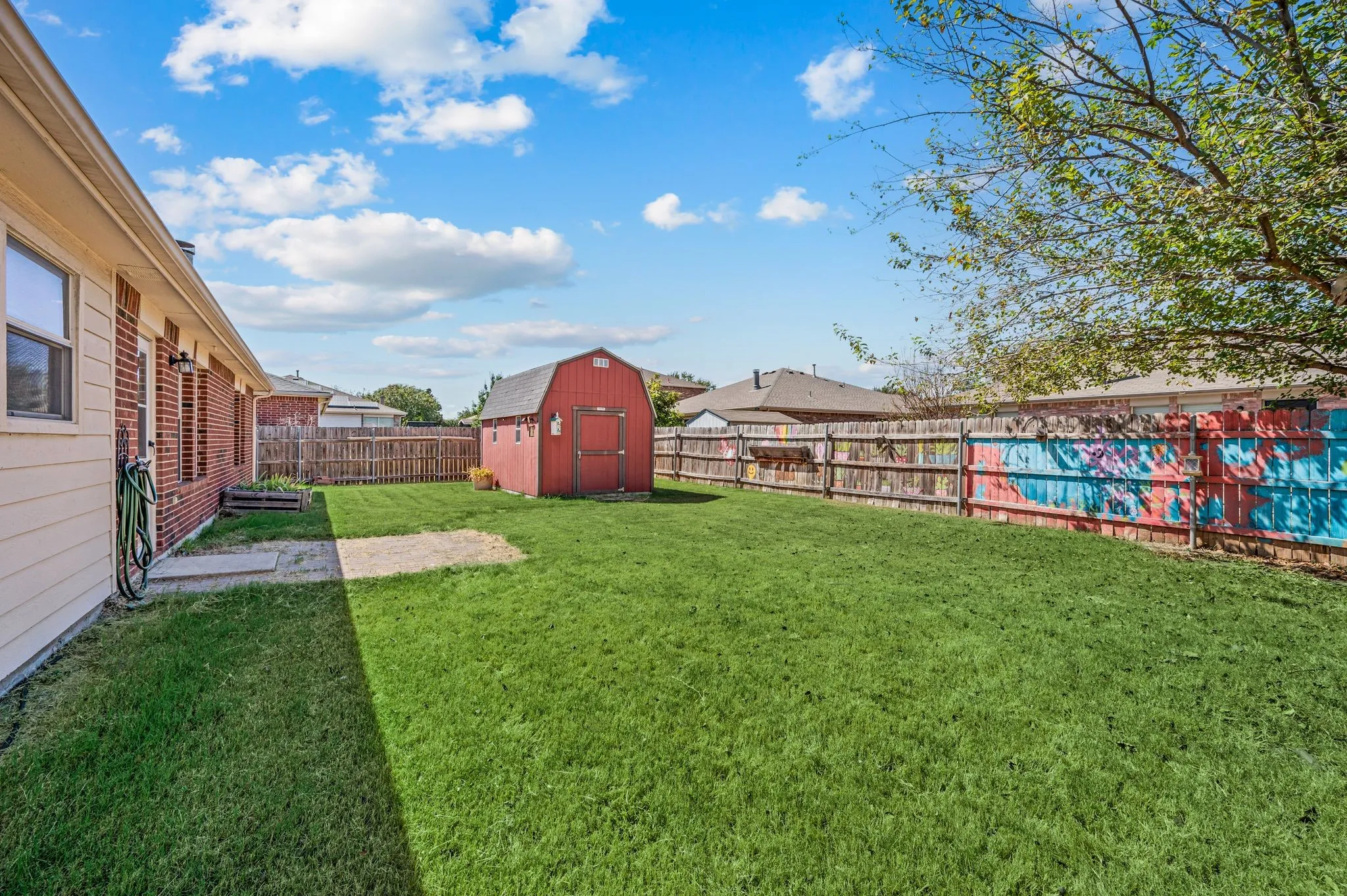 Single Family Residence For Sale in Tarrant County , 632 Partridge Drive, Saginaw, Texas 76131, 3 Bedroom, 2 Bathroom, 2 Garage spaces, 1,509 Sqft, built in 2004, mls#21368864, Real Estate Agent in Saginaw, Homes For Sale in Tarrant county, Homes For Sale in Saginaw, Realtor in Saginaw Texas, Real Estate Brokerage Independent Realty Texas, Luminita Cordes Realtor
