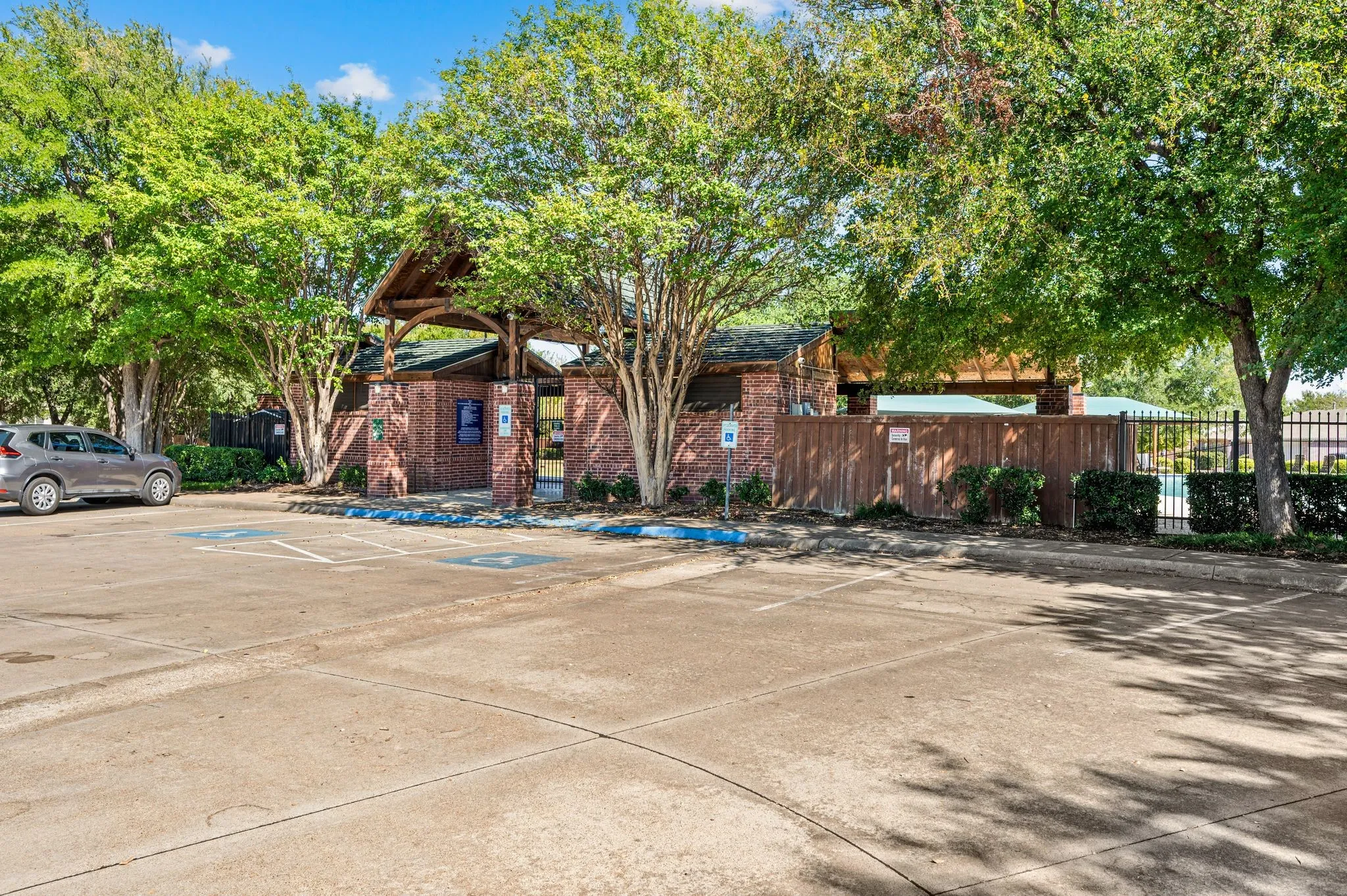 Single Family Residence For Sale in Tarrant County , 632 Partridge Drive, Saginaw, Texas 76131, 3 Bedroom, 2 Bathroom, 2 Garage spaces, 1,509 Sqft, built in 2004, mls#21368864, Real Estate Agent in Saginaw, Homes For Sale in Tarrant county, Homes For Sale in Saginaw, Realtor in Saginaw Texas, Real Estate Brokerage Independent Realty Texas, Luminita Cordes Realtor