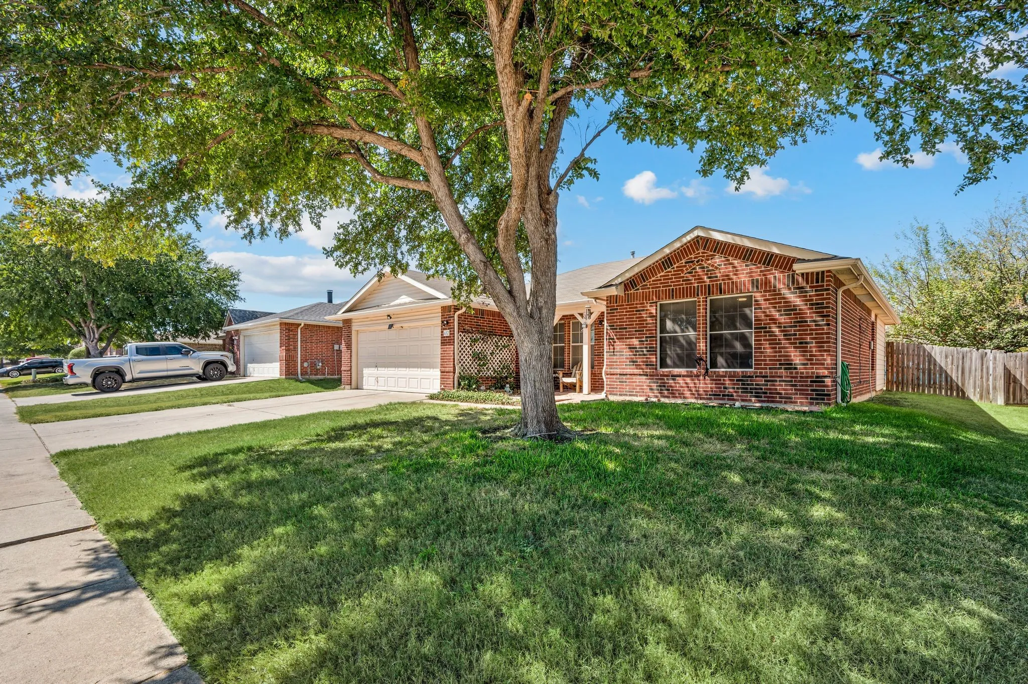 Single Family Residence For Sale in Tarrant County , 632 Partridge Drive, Saginaw, Texas 76131, 3 Bedroom, 2 Bathroom, 2 Garage spaces, 1,509 Sqft, built in 2004, mls#21368864, Real Estate Agent in Saginaw, Homes For Sale in Tarrant county, Homes For Sale in Saginaw, Realtor in Saginaw Texas, Real Estate Brokerage Independent Realty Texas, Luminita Cordes Realtor