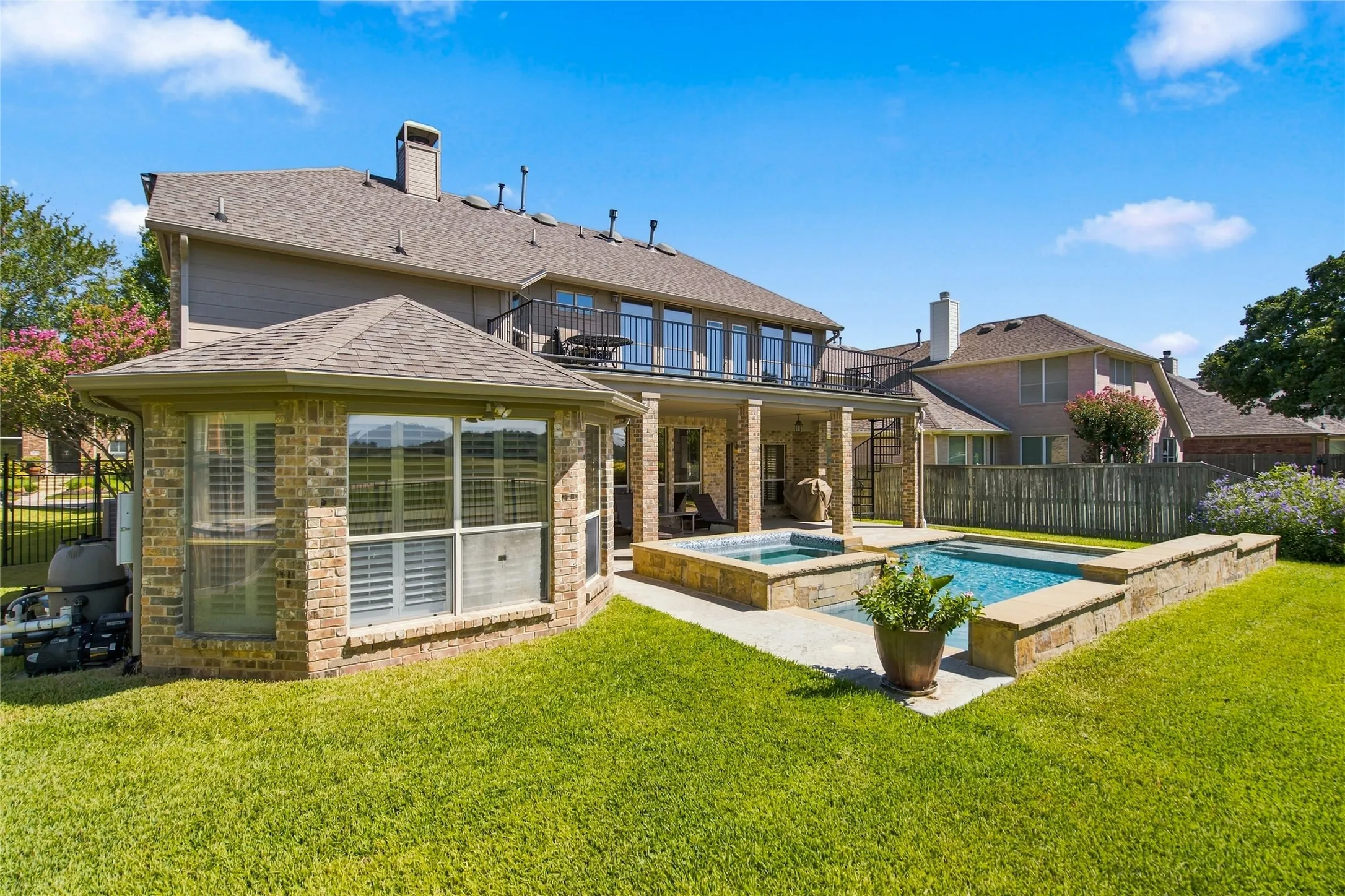 Single Family Residence For Sale in Tarrant County , 1820 Forest Bend Lane, Keller, Texas 76248, 4 Bedroom, 3 Bathroom, 3 Garage spaces, 2,782 Sqft, built in 1998, mls#21370156, Real Estate Agent in Keller, Homes For Sale in Tarrant county, Homes For Sale in Keller, Realtor in Keller Texas, Real Estate Brokerage Independent Realty Texas, Luminita Cordes Realtor