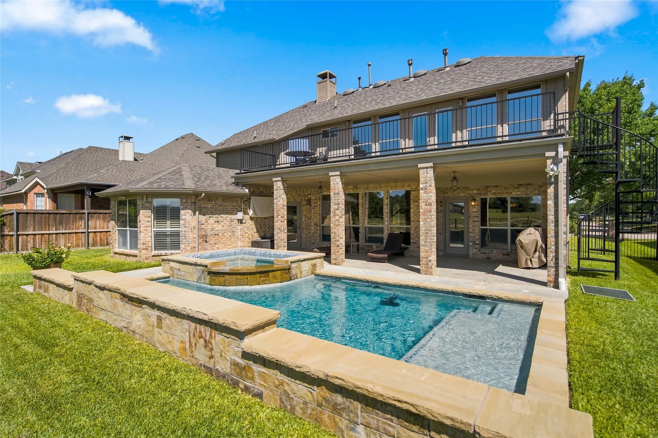 Single Family Residence For Sale in Tarrant County , 1820 Forest Bend Lane, Keller, Texas 76248, 4 Bedroom, 3 Bathroom, 3 Garage spaces, 2,782 Sqft, built in 1998, mls#21370156, Real Estate Agent in Keller, Homes For Sale in Tarrant county, Homes For Sale in Keller, Realtor in Keller Texas, Real Estate Brokerage Independent Realty Texas, Luminita Cordes Realtor
