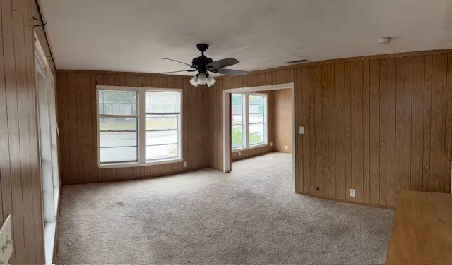 Single Family Residence For Sale in Collin County , 316 N Washington Street, Farmersville, Texas 75442, 3 Bedroom, 1 Bathroom, Garage spaces, 1,546 Sqft, built in 1966, mls#21378037, Real Estate Agent in Farmersville, Homes For Sale in Collin county, Homes For Sale in Farmersville, Realtor in Farmersville Texas, Real Estate Brokerage Independent Realty Texas, Luminita Cordes Realtor