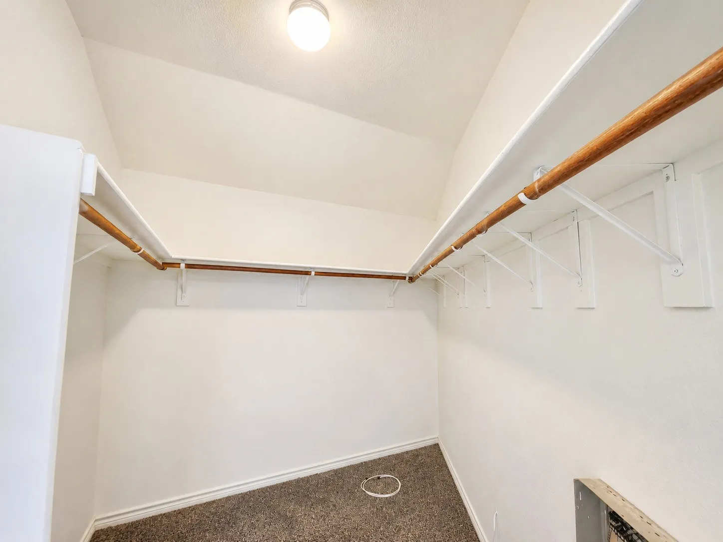 Single Family Residence For Rent in Tarrant County , 14117 Playa Trail, Fort Worth, Texas 76052, 3 Bedroom, 2 Bathroom, 2 Garage spaces, 1,902 Sqft, built in 2006, mls#21377525, Real Estate Agent in Fort Worth, Homes For Rent in Tarrant county, Homes For Rent in Fort Worth, Realtor in Fort Worth Texas, Real Estate Brokerage Independent Realty Texas, Luminita Cordes Realtor