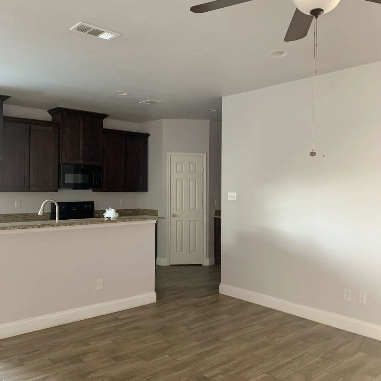 Single Family Residence For Rent in Dallas County , 2417 Norway Drive, Garland, Texas 75040, 3 Bedroom, 2 Bathroom, 2 Garage spaces, 1,536 Sqft, built in 1975, mls#21378040, Real Estate Agent in Garland, Homes For Rent in Dallas county, Homes For Rent in Garland, Realtor in Garland Texas, Real Estate Brokerage Independent Realty Texas, Luminita Cordes Realtor