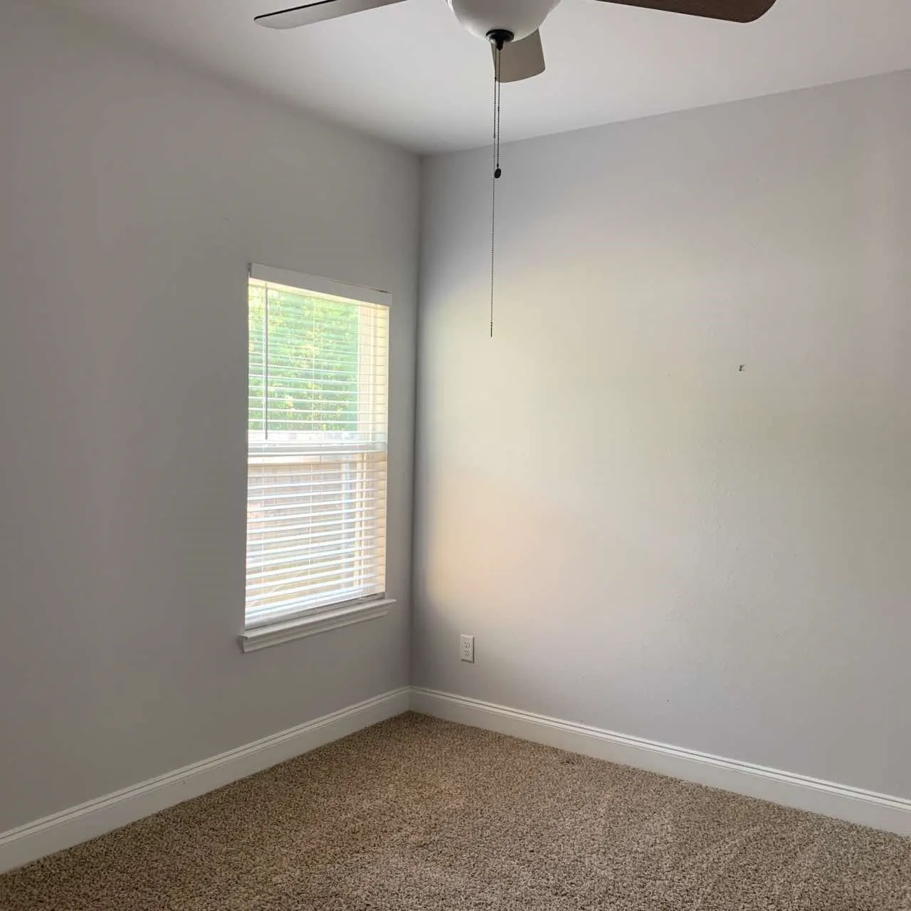 Single Family Residence For Rent in Dallas County , 2417 Norway Drive, Garland, Texas 75040, 3 Bedroom, 2 Bathroom, 2 Garage spaces, 1,536 Sqft, built in 1975, mls#21378040, Real Estate Agent in Garland, Homes For Rent in Dallas county, Homes For Rent in Garland, Realtor in Garland Texas, Real Estate Brokerage Independent Realty Texas, Luminita Cordes Realtor