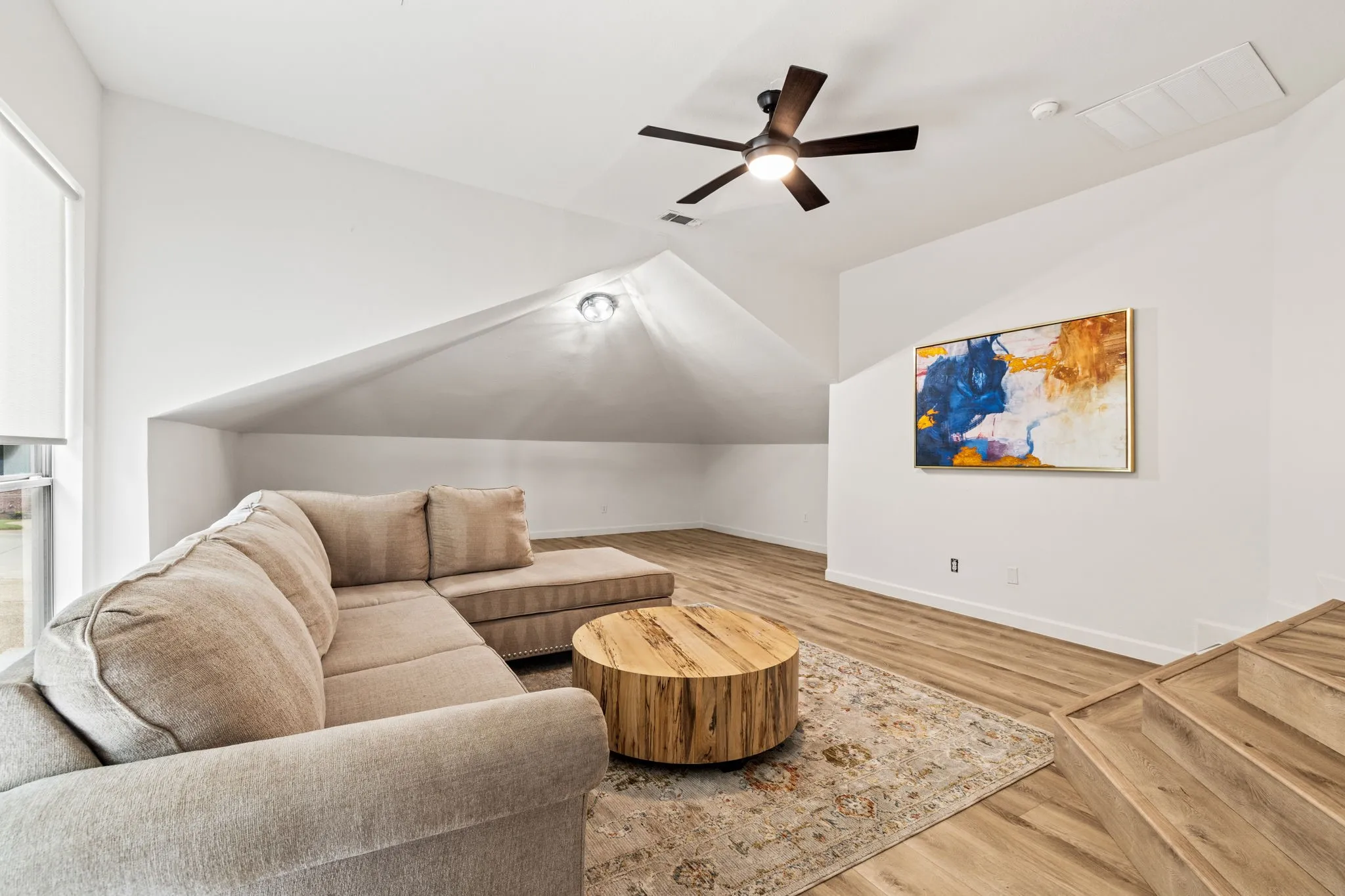 Single Family Residence For Sale in Denton County , 3102 Forest Shores Lane, Highland Village, Texas 75077, 5 Bedroom, 4 Bathroom, 3 Garage spaces, 4,888 Sqft, built in 1997, mls#21376721, Real Estate Agent in Highland Village, Homes For Sale in Denton county, Homes For Sale in Highland Village, Realtor in Highland Village Texas, Real Estate Brokerage Independent Realty Texas, Luminita Cordes Realtor