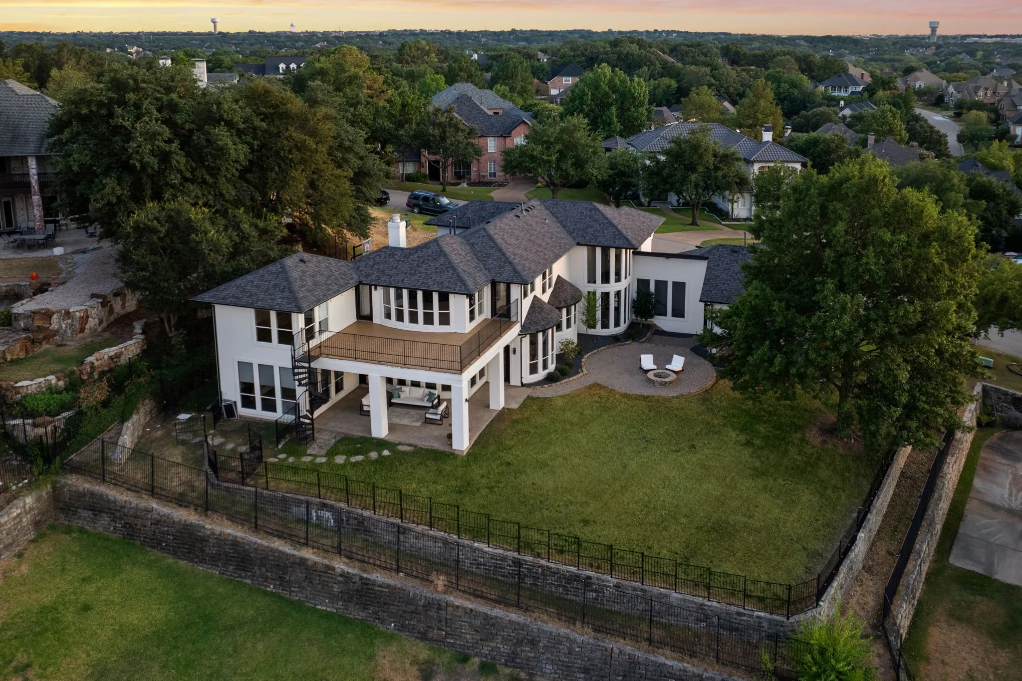 Single Family Residence For Sale in Denton County , 3102 Forest Shores Lane, Highland Village, Texas 75077, 5 Bedroom, 4 Bathroom, 3 Garage spaces, 4,888 Sqft, built in 1997, mls#21376721, Real Estate Agent in Highland Village, Homes For Sale in Denton county, Homes For Sale in Highland Village, Realtor in Highland Village Texas, Real Estate Brokerage Independent Realty Texas, Luminita Cordes Realtor