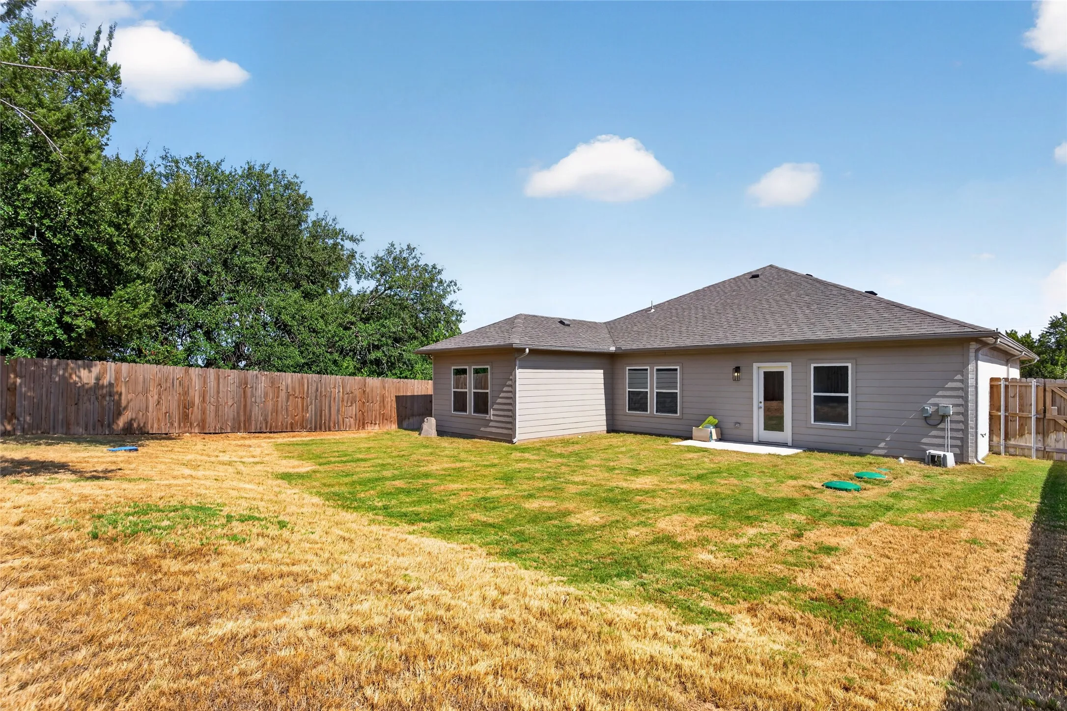 Single Family Residence For Sale in Hood County , 2308 Pedernales Court, Granbury, Texas 76048, 3 Bedroom, 2 Bathroom, 2 Garage spaces, 1,607 Sqft, built in 2023, mls#21378026, Real Estate Agent in Granbury, Homes For Sale in Hood county, Homes For Sale in Granbury, Realtor in Granbury Texas, Real Estate Brokerage Independent Realty Texas, Luminita Cordes Realtor
