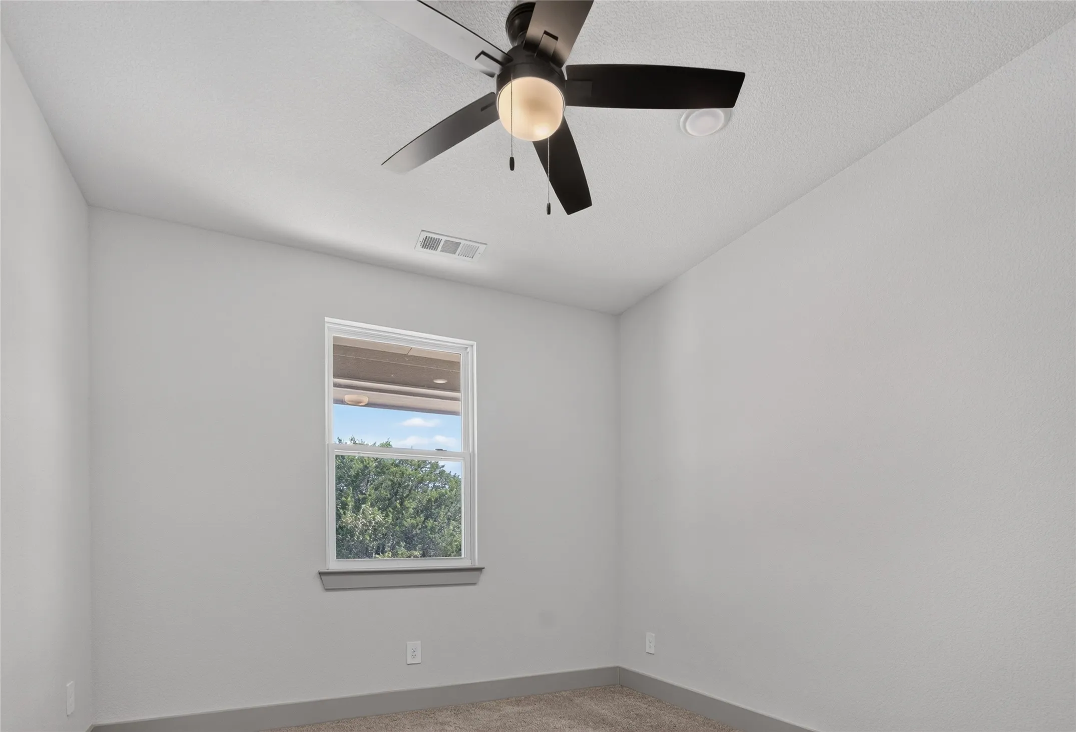 Single Family Residence For Sale in Hood County , 2308 Pedernales Court, Granbury, Texas 76048, 3 Bedroom, 2 Bathroom, 2 Garage spaces, 1,607 Sqft, built in 2023, mls#21378026, Real Estate Agent in Granbury, Homes For Sale in Hood county, Homes For Sale in Granbury, Realtor in Granbury Texas, Real Estate Brokerage Independent Realty Texas, Luminita Cordes Realtor