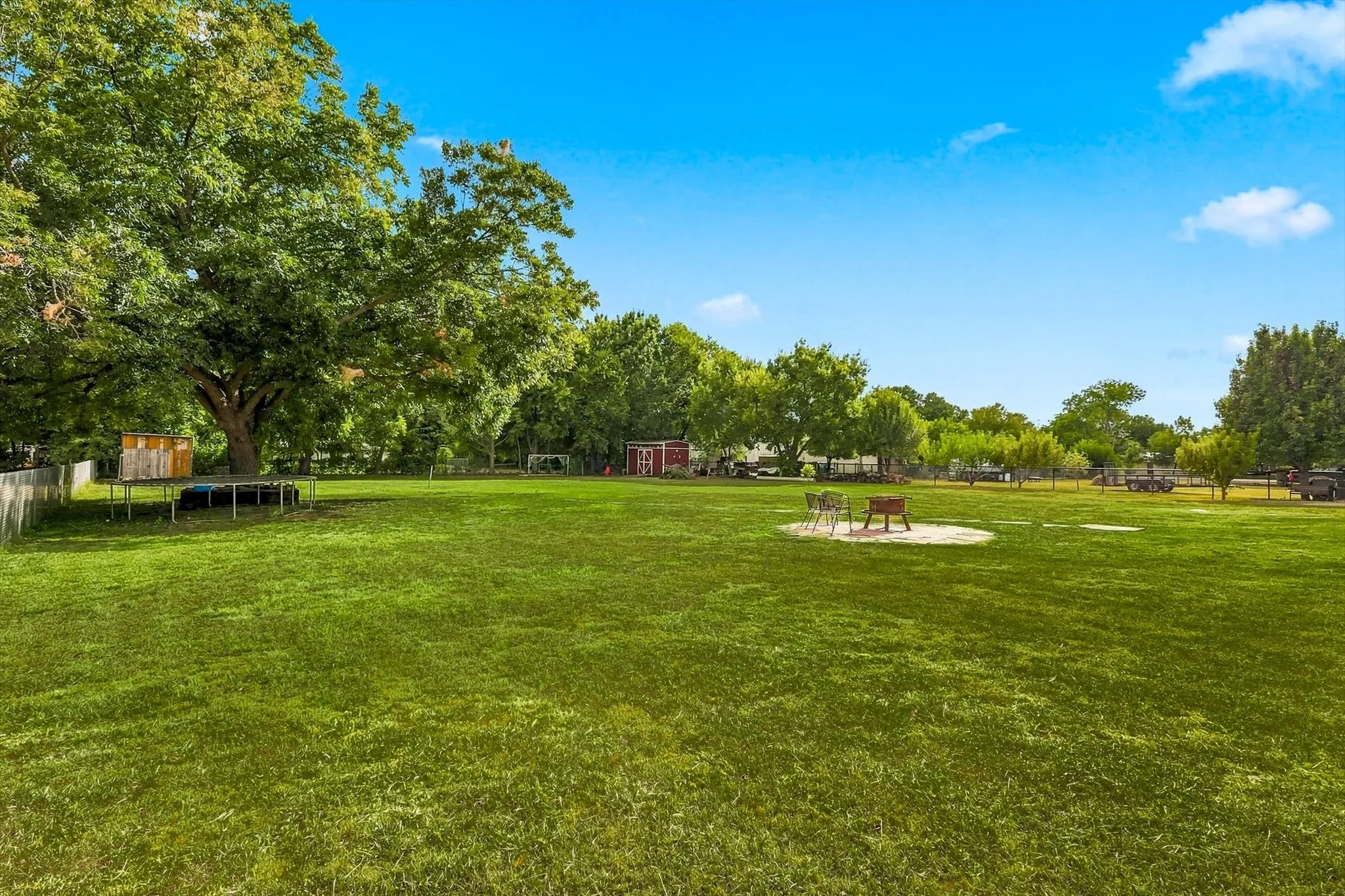 Single Family Residence For Sale in Ellis County , 113 Silverwood Drive, Ovilla, Texas 75154, 4 Bedroom, 3 Bathroom, 2 Garage spaces, 3,000 Sqft, built in 2018, mls#21377792, Real Estate Agent in Ovilla, Homes For Sale in Ellis county, Homes For Sale in Ovilla, Realtor in Ovilla Texas, Real Estate Brokerage Independent Realty Texas, Luminita Cordes Realtor