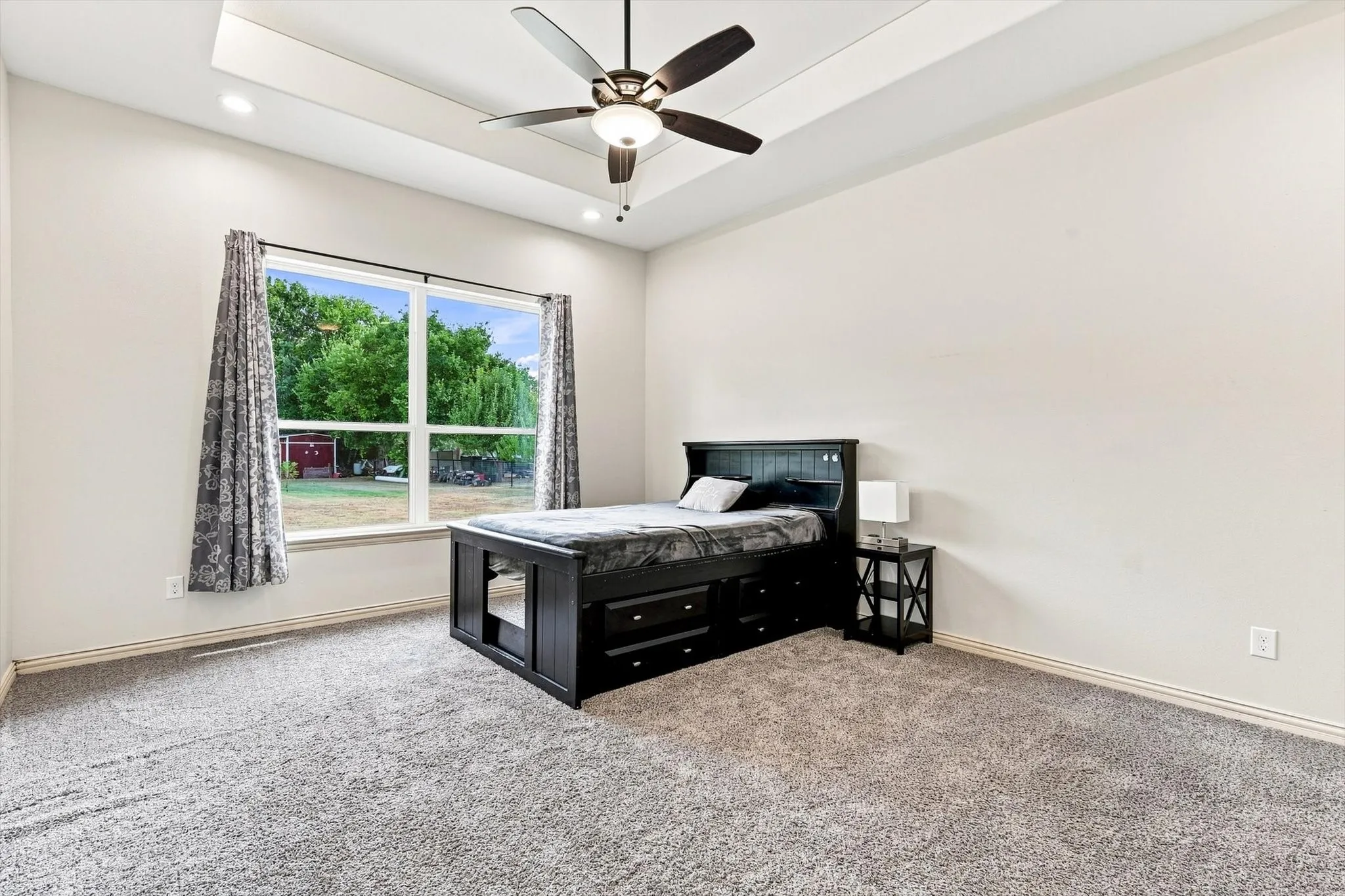 Single Family Residence For Sale in Ellis County , 113 Silverwood Drive, Ovilla, Texas 75154, 4 Bedroom, 3 Bathroom, 2 Garage spaces, 3,000 Sqft, built in 2018, mls#21377792, Real Estate Agent in Ovilla, Homes For Sale in Ellis county, Homes For Sale in Ovilla, Realtor in Ovilla Texas, Real Estate Brokerage Independent Realty Texas, Luminita Cordes Realtor