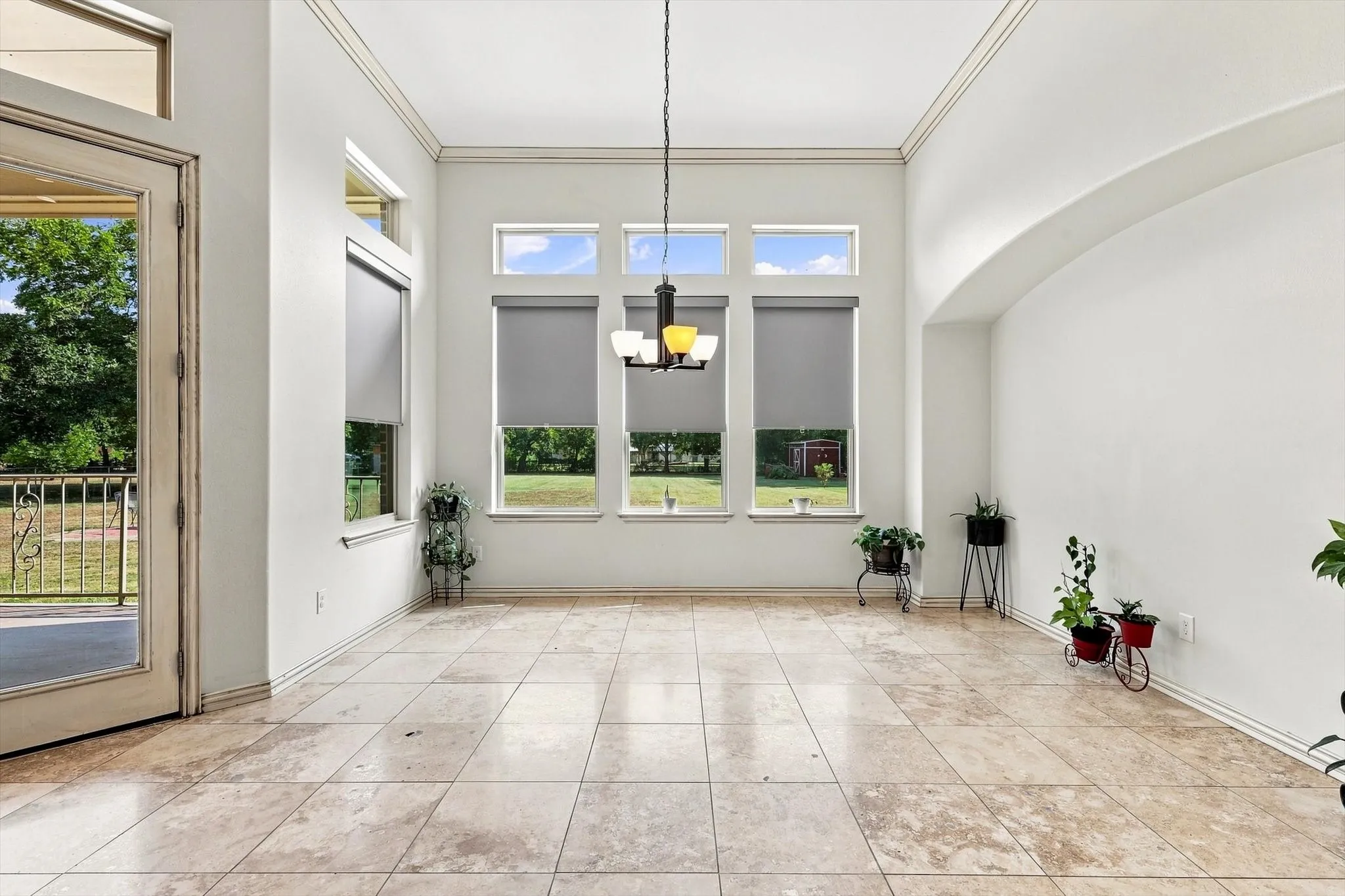 Single Family Residence For Sale in Ellis County , 113 Silverwood Drive, Ovilla, Texas 75154, 4 Bedroom, 3 Bathroom, 2 Garage spaces, 3,000 Sqft, built in 2018, mls#21377792, Real Estate Agent in Ovilla, Homes For Sale in Ellis county, Homes For Sale in Ovilla, Realtor in Ovilla Texas, Real Estate Brokerage Independent Realty Texas, Luminita Cordes Realtor