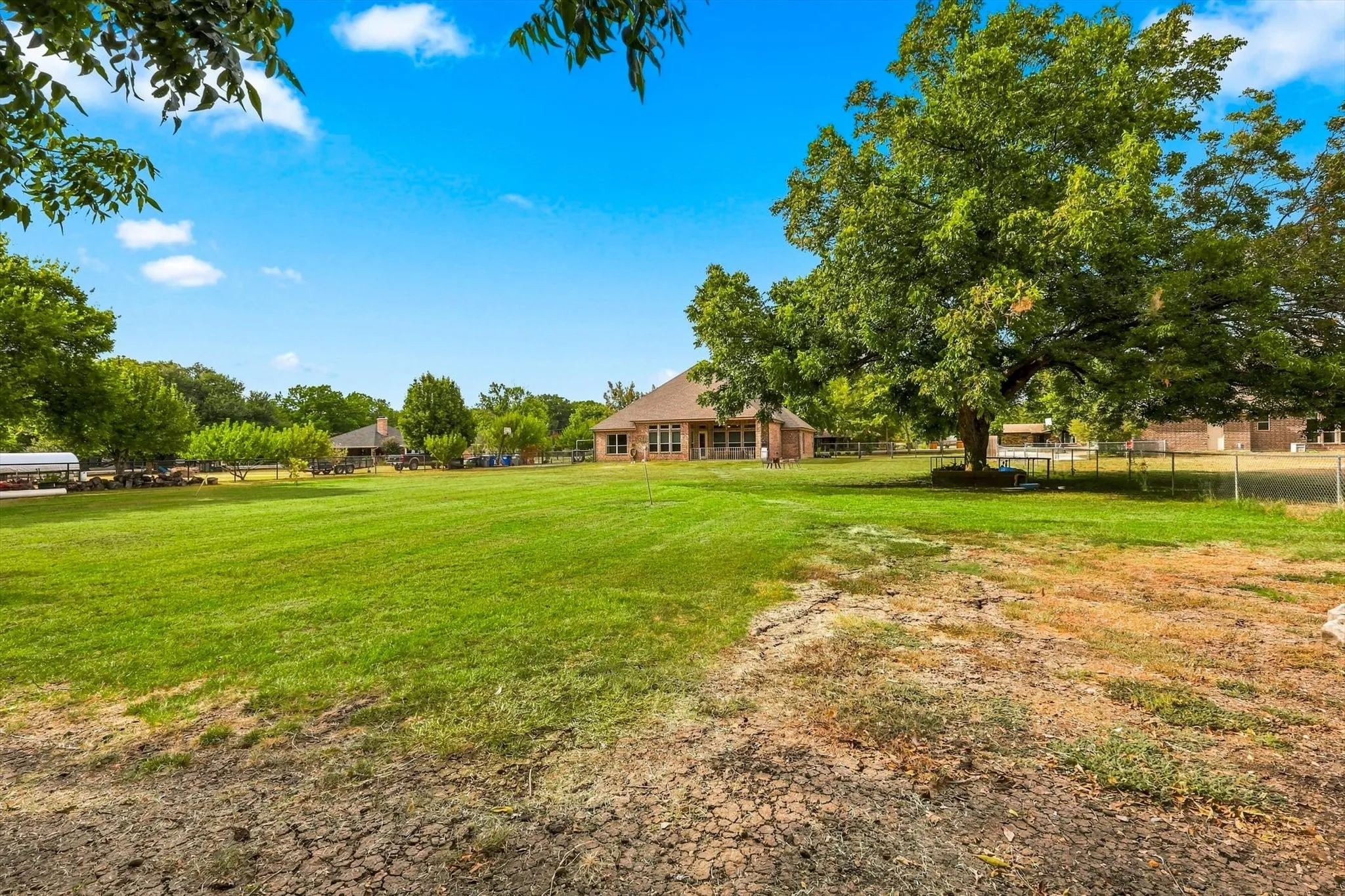 Single Family Residence For Sale in Ellis County , 113 Silverwood Drive, Ovilla, Texas 75154, 4 Bedroom, 3 Bathroom, 2 Garage spaces, 3,000 Sqft, built in 2018, mls#21377792, Real Estate Agent in Ovilla, Homes For Sale in Ellis county, Homes For Sale in Ovilla, Realtor in Ovilla Texas, Real Estate Brokerage Independent Realty Texas, Luminita Cordes Realtor