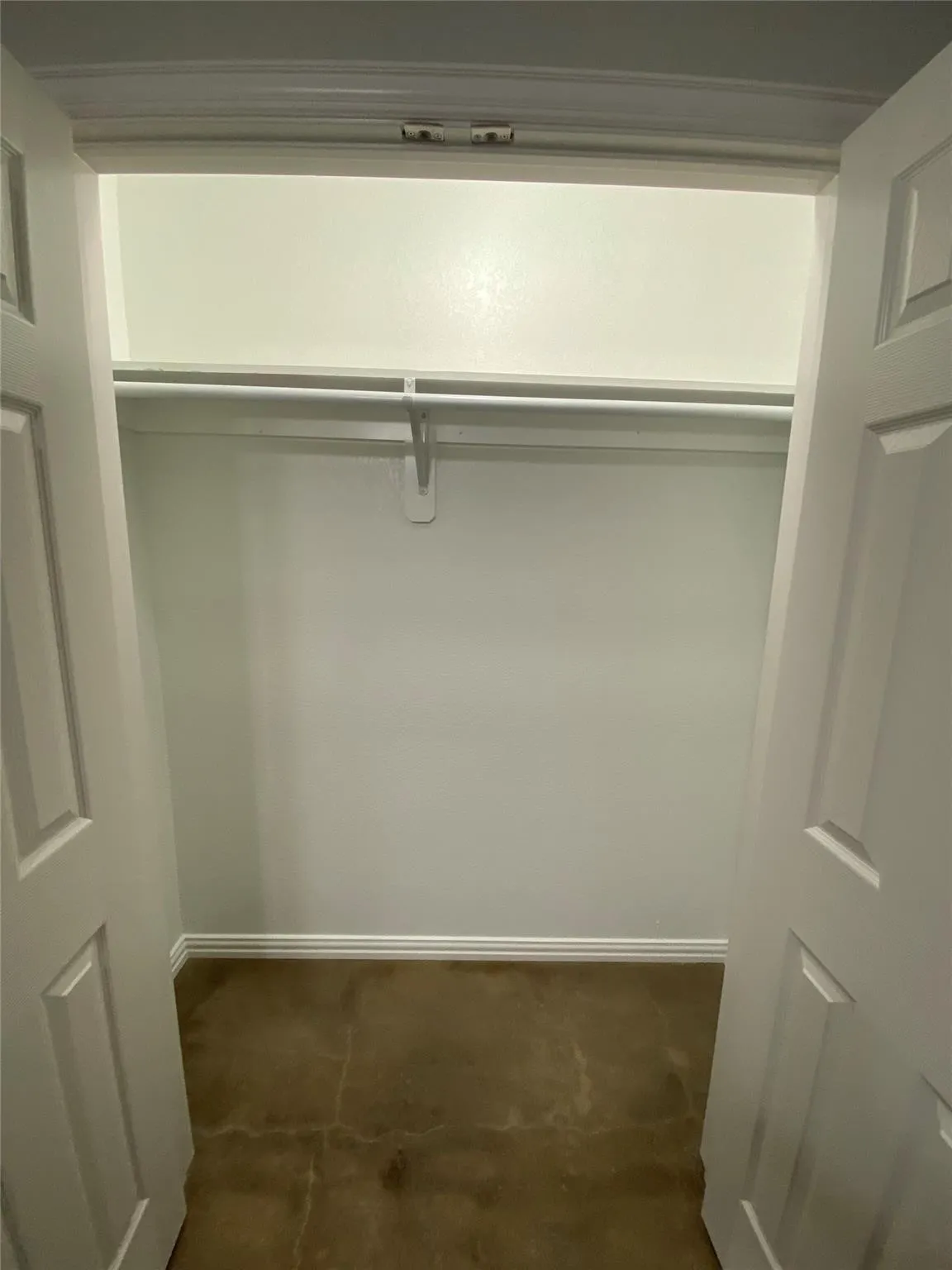 Single Family Residence For Rent in Grayson County , 1017 S Scullin Avenue, Denison, Texas 75020, 3 Bedroom, 2 Bathroom, Garage spaces, 1,064 Sqft, built in 2022, mls#21378046, Real Estate Agent in Denison, Homes For Rent in Grayson county, Homes For Rent in Denison, Realtor in Denison Texas, Real Estate Brokerage Independent Realty Texas, Luminita Cordes Realtor