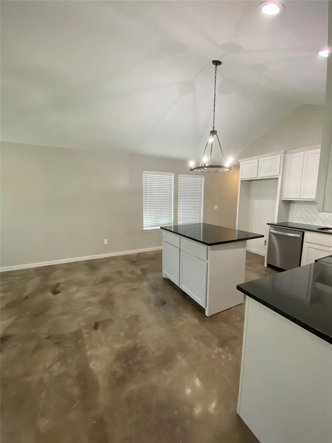 Single Family Residence For Rent in Grayson County , 1017 S Scullin Avenue, Denison, Texas 75020, 3 Bedroom, 2 Bathroom, Garage spaces, 1,064 Sqft, built in 2022, mls#21378046, Real Estate Agent in Denison, Homes For Rent in Grayson county, Homes For Rent in Denison, Realtor in Denison Texas, Real Estate Brokerage Independent Realty Texas, Luminita Cordes Realtor