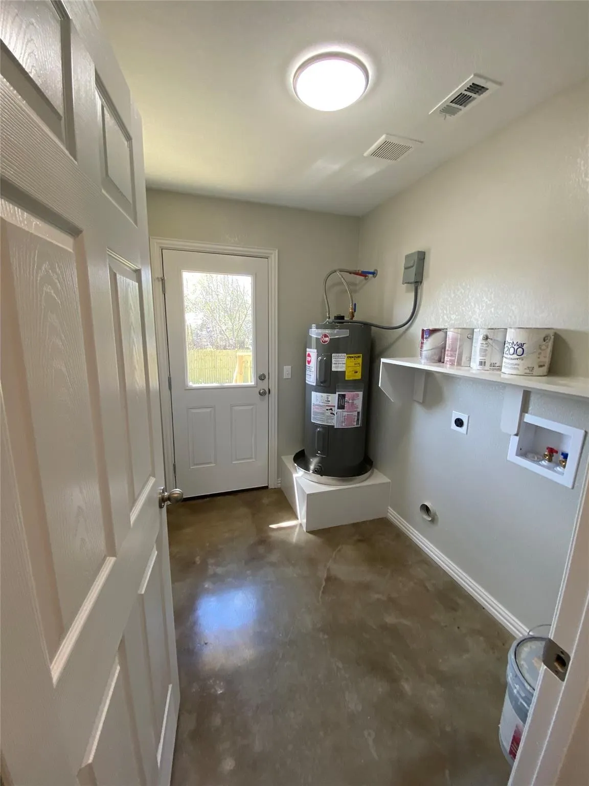 Single Family Residence For Rent in Grayson County , 1017 S Scullin Avenue, Denison, Texas 75020, 3 Bedroom, 2 Bathroom, Garage spaces, 1,064 Sqft, built in 2022, mls#21378046, Real Estate Agent in Denison, Homes For Rent in Grayson county, Homes For Rent in Denison, Realtor in Denison Texas, Real Estate Brokerage Independent Realty Texas, Luminita Cordes Realtor