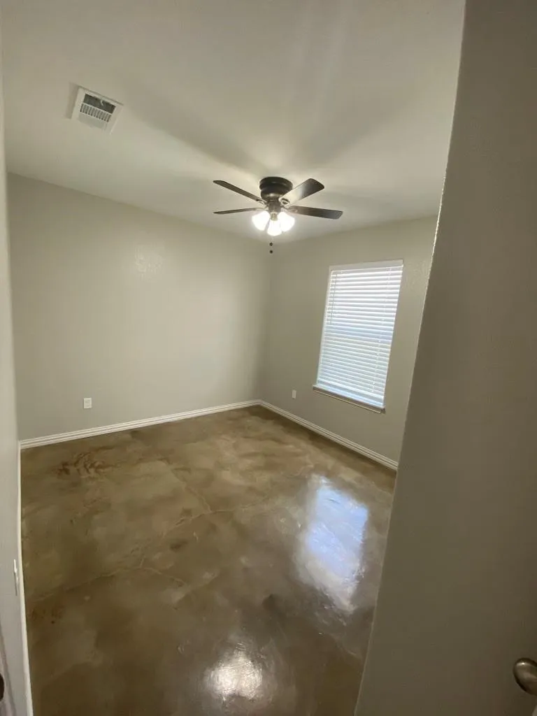 Single Family Residence For Rent in Grayson County , 1017 S Scullin Avenue, Denison, Texas 75020, 3 Bedroom, 2 Bathroom, Garage spaces, 1,064 Sqft, built in 2022, mls#21378046, Real Estate Agent in Denison, Homes For Rent in Grayson county, Homes For Rent in Denison, Realtor in Denison Texas, Real Estate Brokerage Independent Realty Texas, Luminita Cordes Realtor