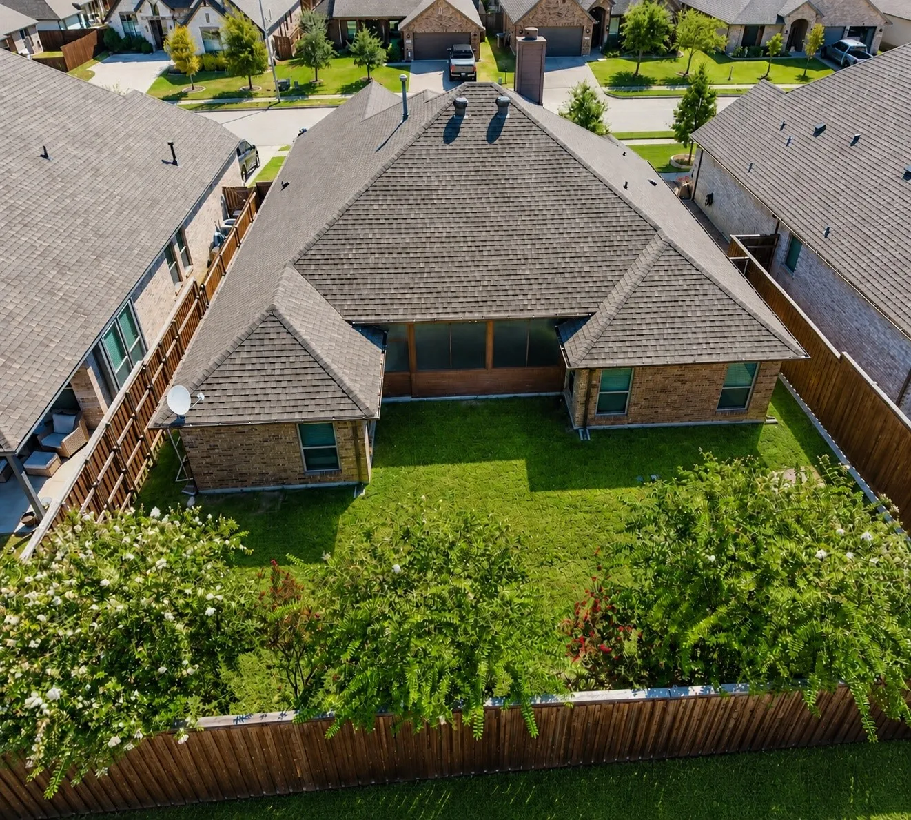 Single Family Residence For Sale in Tarrant County , 6712 Fire Dance Drive, Benbrook, Texas 76126, 3 Bedroom, 2 Bathroom, 2 Garage spaces, 2,076 Sqft, built in 2018, mls#21373026, Real Estate Agent in Benbrook, Homes For Sale in Tarrant county, Homes For Sale in Benbrook, Realtor in Benbrook Texas, Real Estate Brokerage Independent Realty Texas, Luminita Cordes Realtor