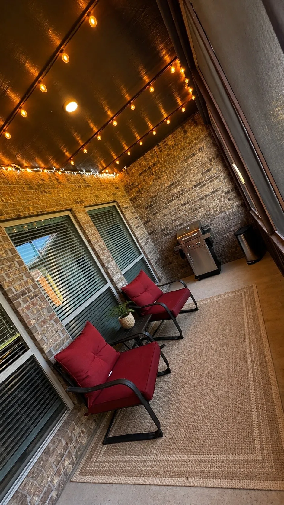 Single Family Residence For Sale in Tarrant County , 6712 Fire Dance Drive, Benbrook, Texas 76126, 3 Bedroom, 2 Bathroom, 2 Garage spaces, 2,076 Sqft, built in 2018, mls#21373026, Real Estate Agent in Benbrook, Homes For Sale in Tarrant county, Homes For Sale in Benbrook, Realtor in Benbrook Texas, Real Estate Brokerage Independent Realty Texas, Luminita Cordes Realtor
