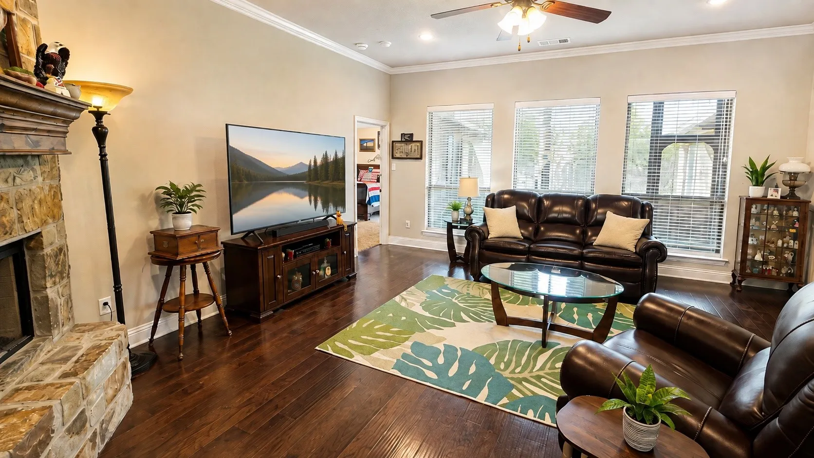 Single Family Residence For Sale in Tarrant County , 6712 Fire Dance Drive, Benbrook, Texas 76126, 3 Bedroom, 2 Bathroom, 2 Garage spaces, 2,076 Sqft, built in 2018, mls#21373026, Real Estate Agent in Benbrook, Homes For Sale in Tarrant county, Homes For Sale in Benbrook, Realtor in Benbrook Texas, Real Estate Brokerage Independent Realty Texas, Luminita Cordes Realtor