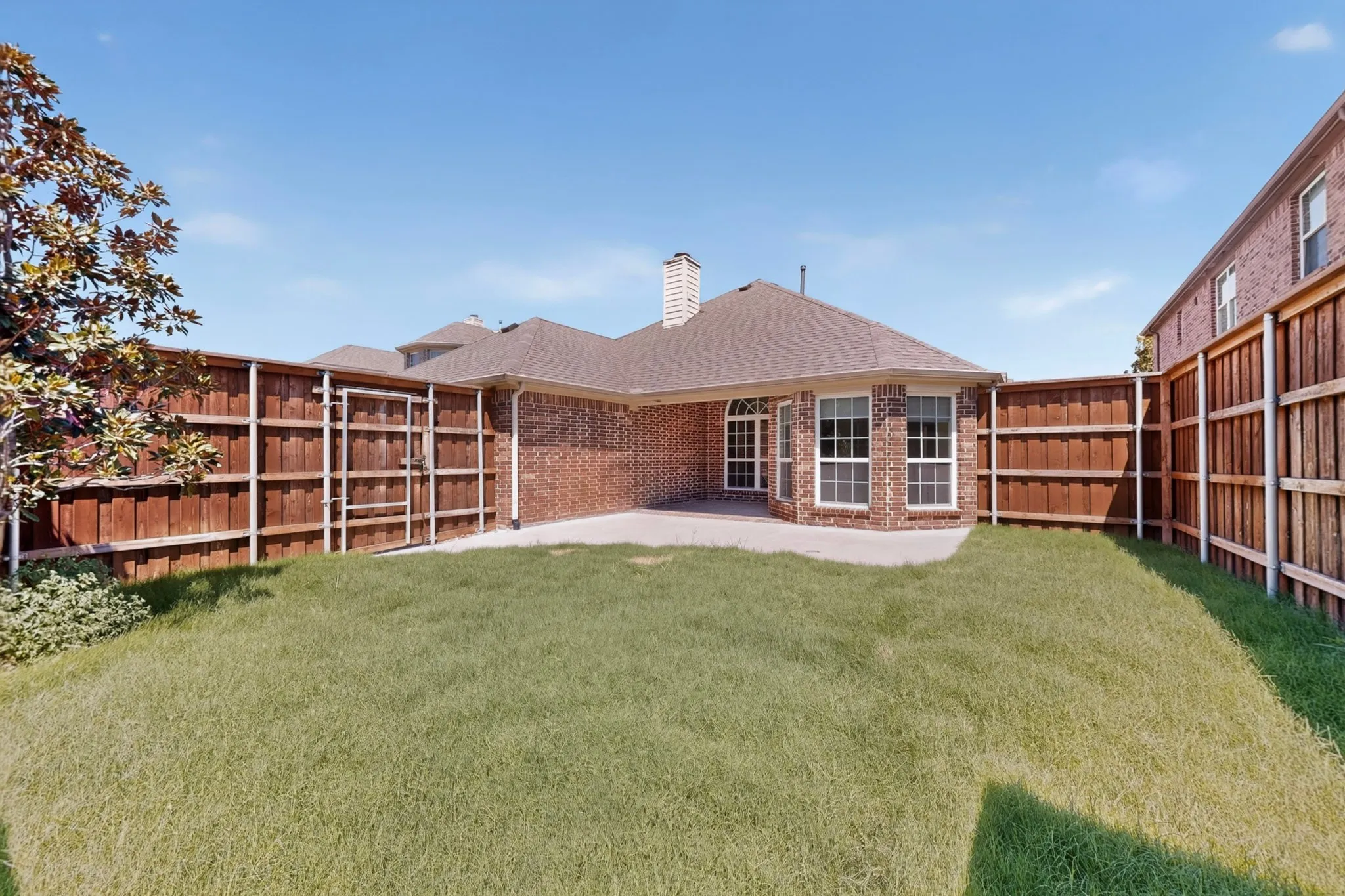 Single Family Residence For Rent in Denton County , 13237 Janet Drive, Frisco, Texas 75033, 3 Bedroom, 2 Bathroom, 2 Garage spaces, 1,902 Sqft, built in 2011, mls#21377983, Real Estate Agent in Frisco, Homes For Rent in Denton county, Homes For Rent in Frisco, Realtor in Frisco Texas, Real Estate Brokerage Independent Realty Texas, Luminita Cordes Realtor