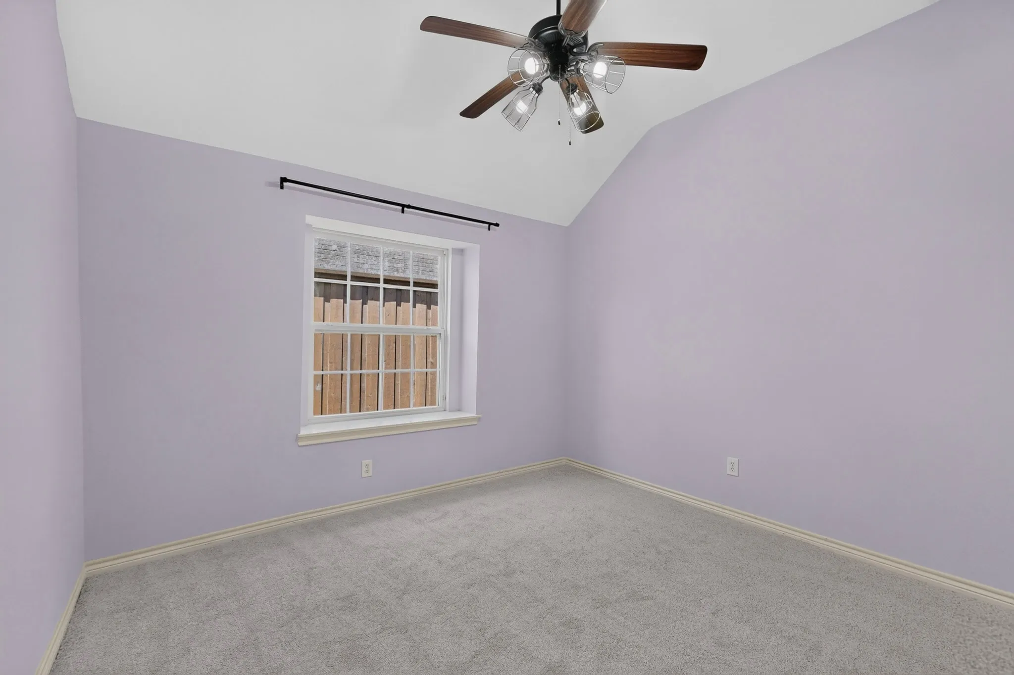 Single Family Residence For Rent in Denton County , 13237 Janet Drive, Frisco, Texas 75033, 3 Bedroom, 2 Bathroom, 2 Garage spaces, 1,902 Sqft, built in 2011, mls#21377983, Real Estate Agent in Frisco, Homes For Rent in Denton county, Homes For Rent in Frisco, Realtor in Frisco Texas, Real Estate Brokerage Independent Realty Texas, Luminita Cordes Realtor