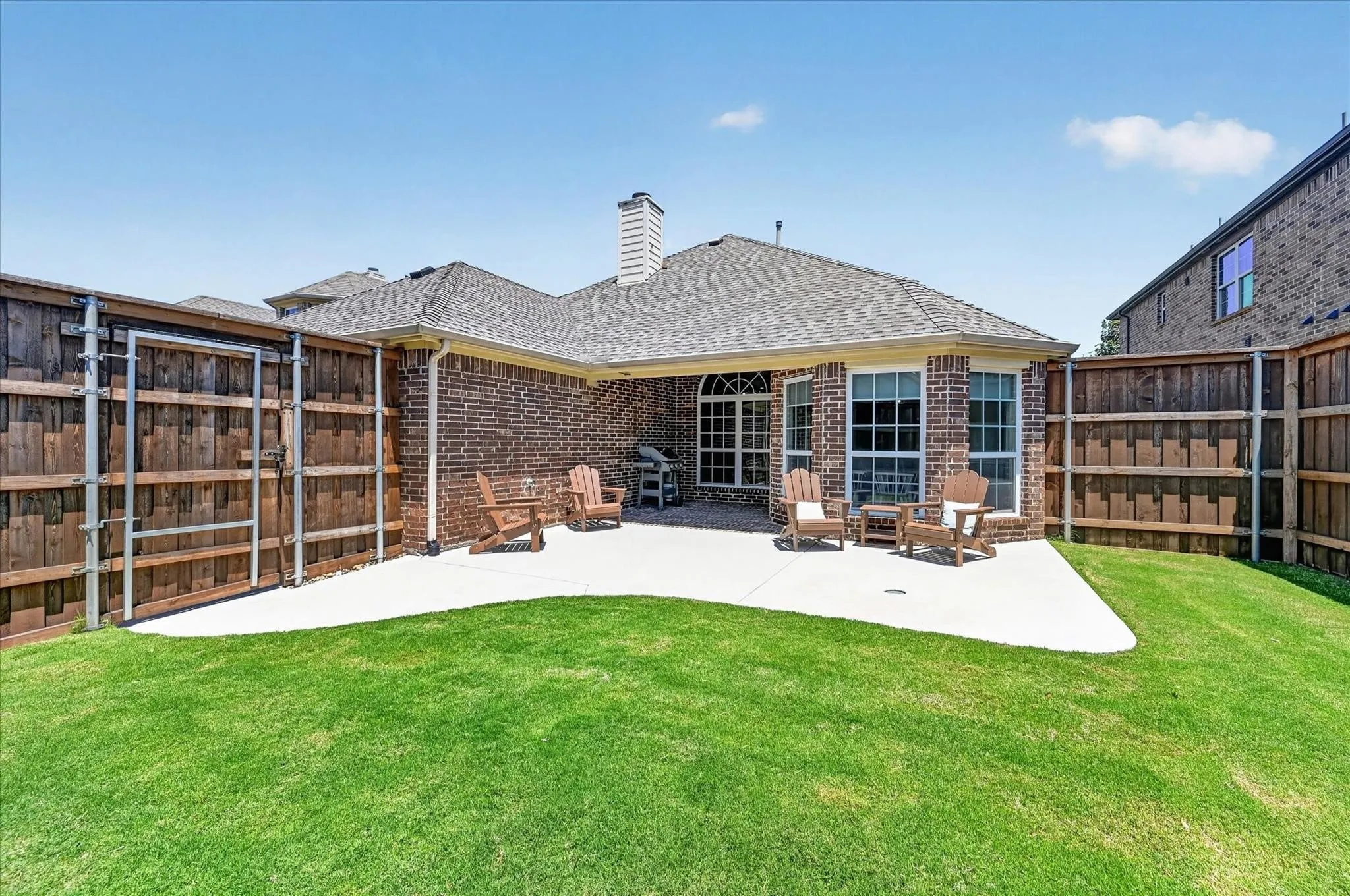 Single Family Residence For Rent in Denton County , 13237 Janet Drive, Frisco, Texas 75033, 3 Bedroom, 2 Bathroom, 2 Garage spaces, 1,902 Sqft, built in 2011, mls#21377983, Real Estate Agent in Frisco, Homes For Rent in Denton county, Homes For Rent in Frisco, Realtor in Frisco Texas, Real Estate Brokerage Independent Realty Texas, Luminita Cordes Realtor