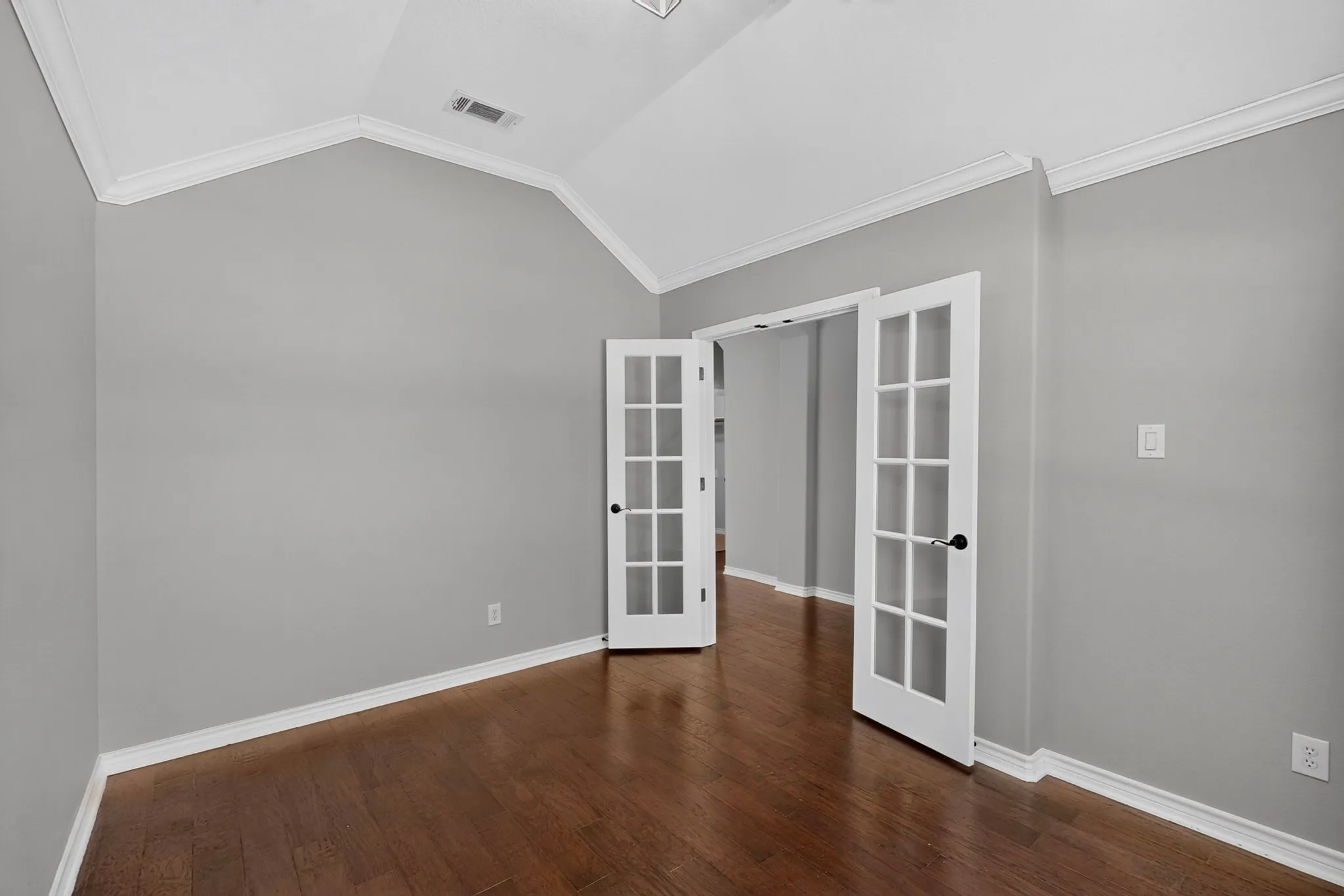 Single Family Residence For Rent in Denton County , 13237 Janet Drive, Frisco, Texas 75033, 3 Bedroom, 2 Bathroom, 2 Garage spaces, 1,902 Sqft, built in 2011, mls#21377983, Real Estate Agent in Frisco, Homes For Rent in Denton county, Homes For Rent in Frisco, Realtor in Frisco Texas, Real Estate Brokerage Independent Realty Texas, Luminita Cordes Realtor