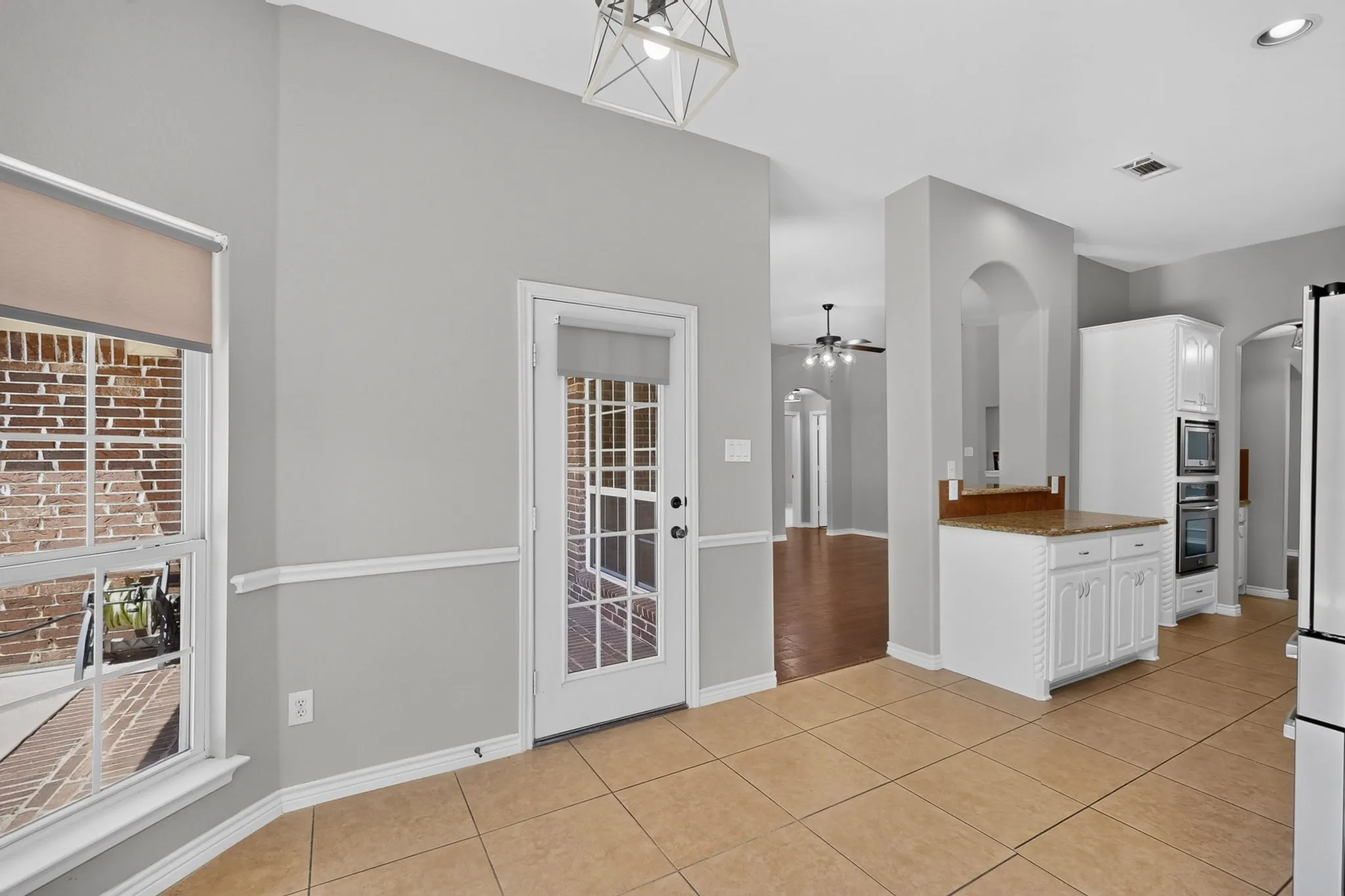 Single Family Residence For Rent in Denton County , 13237 Janet Drive, Frisco, Texas 75033, 3 Bedroom, 2 Bathroom, 2 Garage spaces, 1,902 Sqft, built in 2011, mls#21377983, Real Estate Agent in Frisco, Homes For Rent in Denton county, Homes For Rent in Frisco, Realtor in Frisco Texas, Real Estate Brokerage Independent Realty Texas, Luminita Cordes Realtor