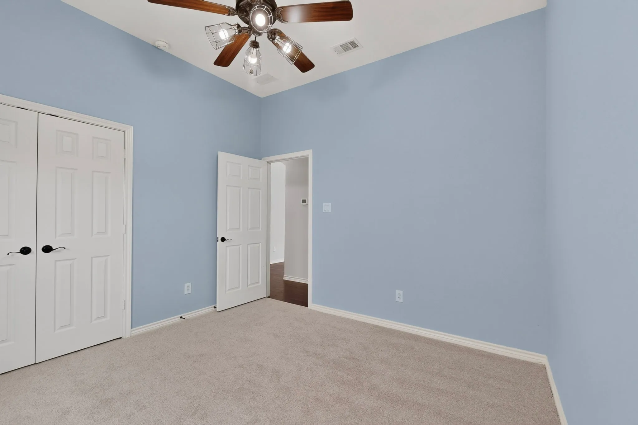 Single Family Residence For Rent in Denton County , 13237 Janet Drive, Frisco, Texas 75033, 3 Bedroom, 2 Bathroom, 2 Garage spaces, 1,902 Sqft, built in 2011, mls#21377983, Real Estate Agent in Frisco, Homes For Rent in Denton county, Homes For Rent in Frisco, Realtor in Frisco Texas, Real Estate Brokerage Independent Realty Texas, Luminita Cordes Realtor