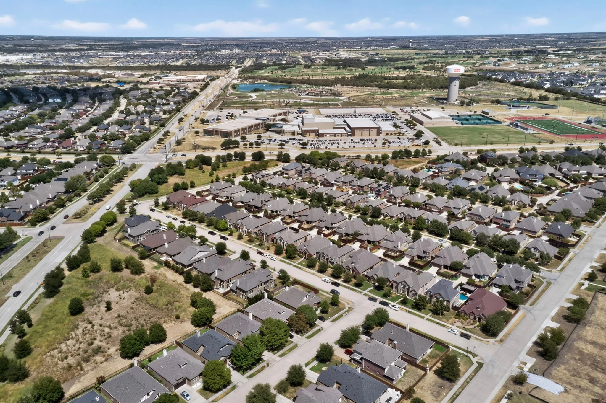 Single Family Residence For Rent in Denton County , 13237 Janet Drive, Frisco, Texas 75033, 3 Bedroom, 2 Bathroom, 2 Garage spaces, 1,902 Sqft, built in 2011, mls#21377983, Real Estate Agent in Frisco, Homes For Rent in Denton county, Homes For Rent in Frisco, Realtor in Frisco Texas, Real Estate Brokerage Independent Realty Texas, Luminita Cordes Realtor