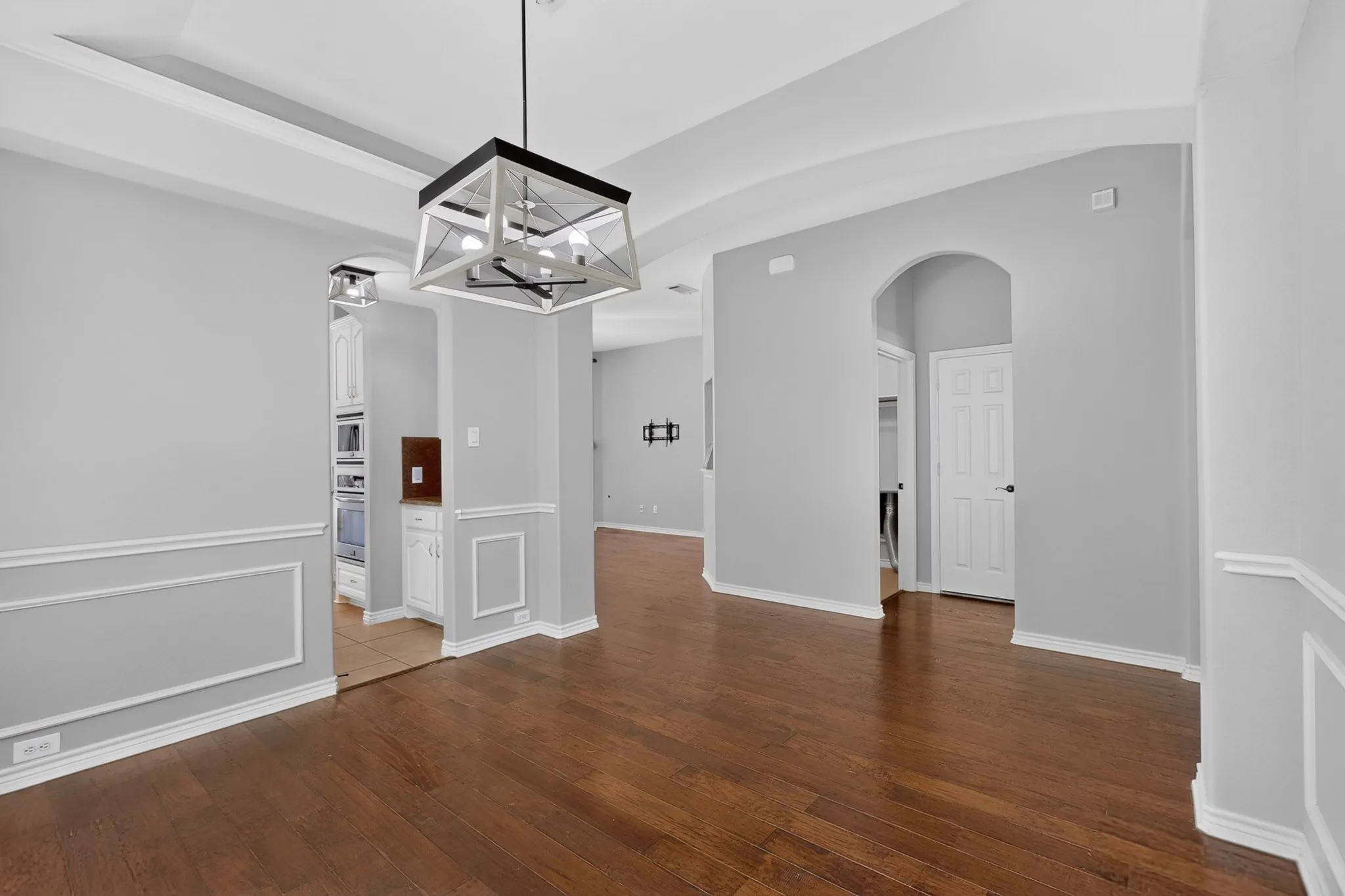 Single Family Residence For Rent in Denton County , 13237 Janet Drive, Frisco, Texas 75033, 3 Bedroom, 2 Bathroom, 2 Garage spaces, 1,902 Sqft, built in 2011, mls#21377983, Real Estate Agent in Frisco, Homes For Rent in Denton county, Homes For Rent in Frisco, Realtor in Frisco Texas, Real Estate Brokerage Independent Realty Texas, Luminita Cordes Realtor