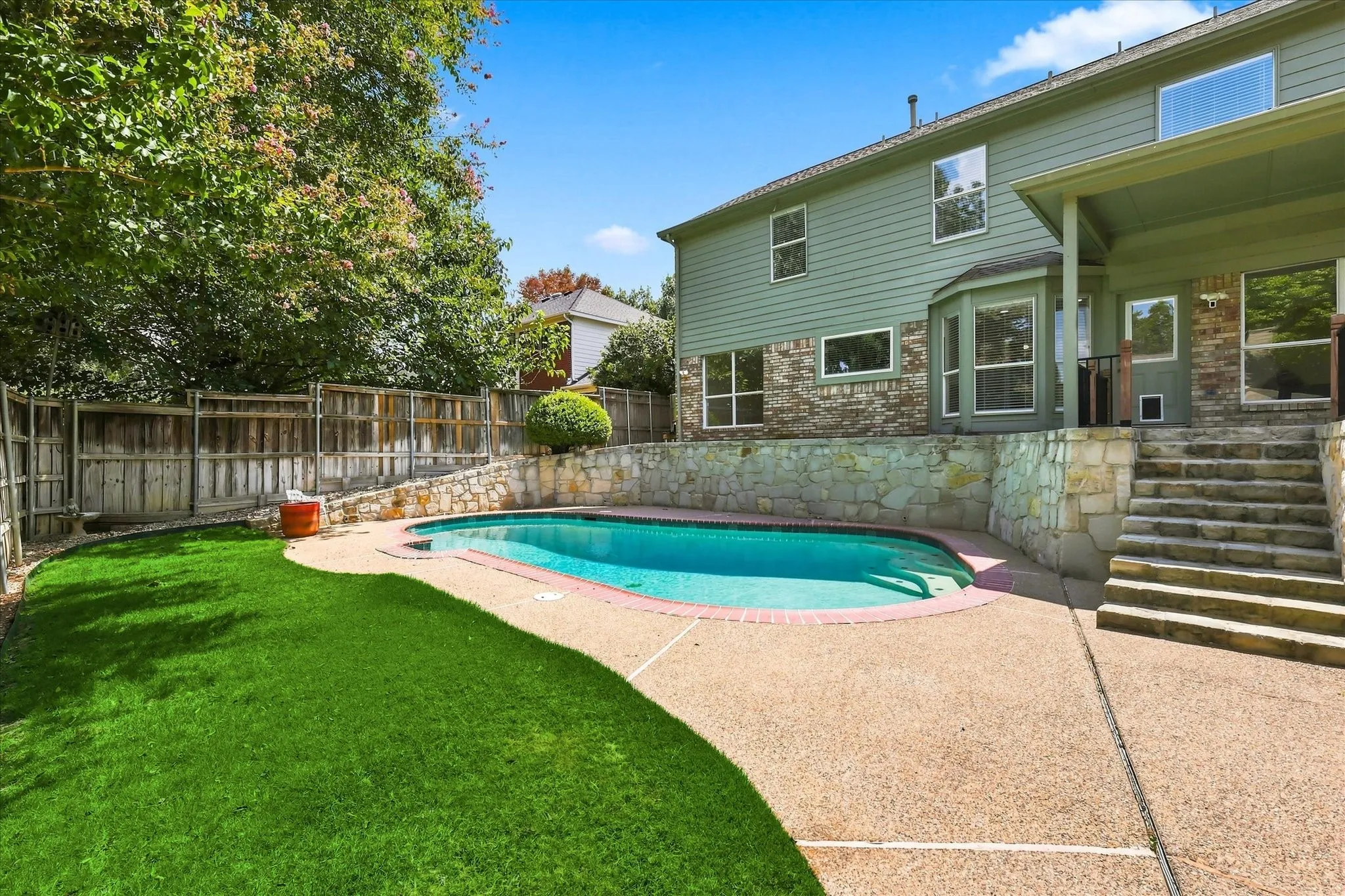 Single Family Residence For Sale in Denton County , 1636 Fuqua Drive, Flower Mound, Texas 75028, 4 Bedroom, 3 Bathroom, 2 Garage spaces, 2,730 Sqft, built in 1989, mls#21376731, Real Estate Agent in Flower Mound, Homes For Sale in Denton county, Homes For Sale in Flower Mound, Realtor in Flower Mound Texas, Real Estate Brokerage Independent Realty Texas, Luminita Cordes Realtor