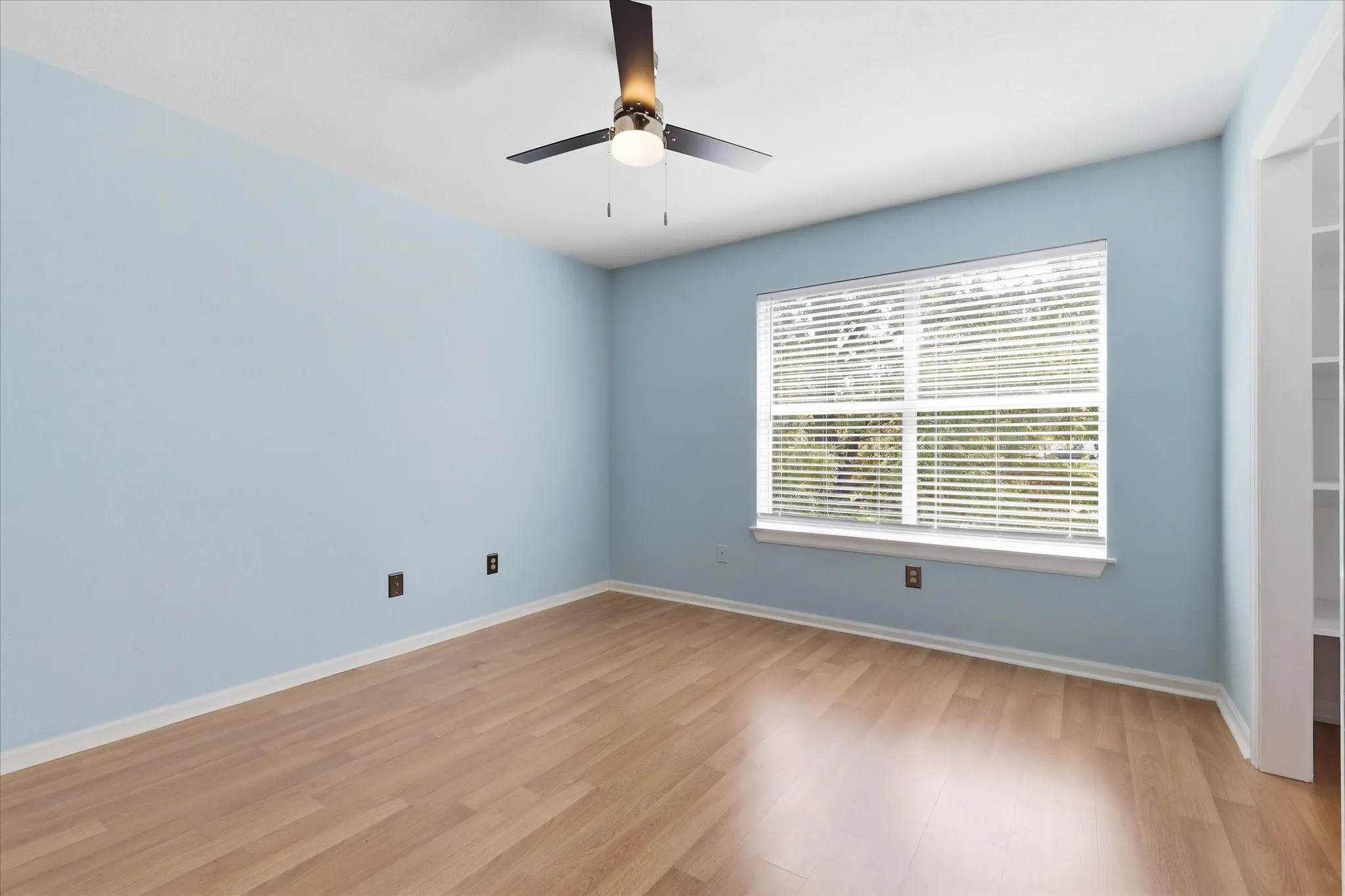 Single Family Residence For Sale in Denton County , 1636 Fuqua Drive, Flower Mound, Texas 75028, 4 Bedroom, 3 Bathroom, 2 Garage spaces, 2,730 Sqft, built in 1989, mls#21376731, Real Estate Agent in Flower Mound, Homes For Sale in Denton county, Homes For Sale in Flower Mound, Realtor in Flower Mound Texas, Real Estate Brokerage Independent Realty Texas, Luminita Cordes Realtor