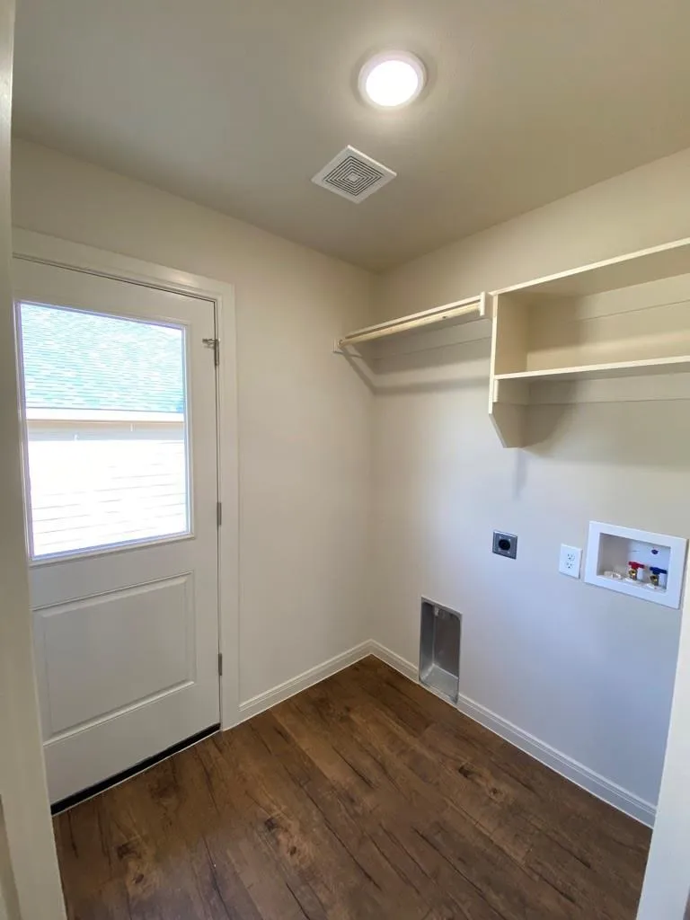 Single Family Residence For Rent in Grayson County , 420 E Shepherd Street, Denison, Texas 75021, 3 Bedroom, 2 Bathroom, Garage spaces, 973 Sqft, built in 2022, mls#21378056, Real Estate Agent in Denison, Homes For Rent in Grayson county, Homes For Rent in Denison, Realtor in Denison Texas, Real Estate Brokerage Independent Realty Texas, Luminita Cordes Realtor