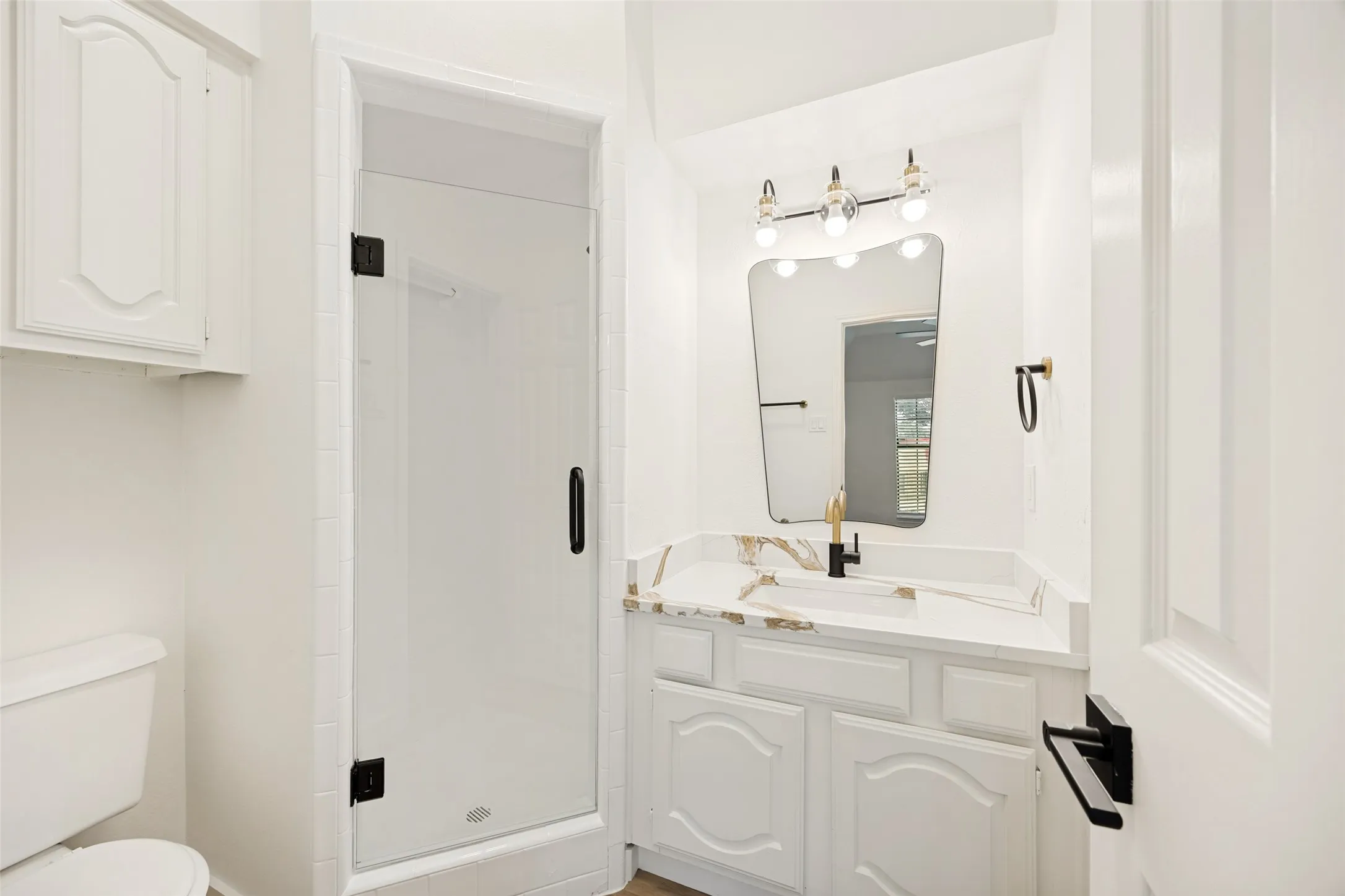 Condominium For Sale in Dallas County , 2835 Keller Springs Road 805, Carrollton, Texas 75006, 2 Bedroom, 3 Bathroom, Garage spaces, 1,225 Sqft, built in 1982, mls#21378057, Real Estate Agent in Carrollton, Homes For Sale in Dallas county, Homes For Sale in Carrollton, Realtor in Carrollton Texas, Real Estate Brokerage Independent Realty Texas, Luminita Cordes Realtor