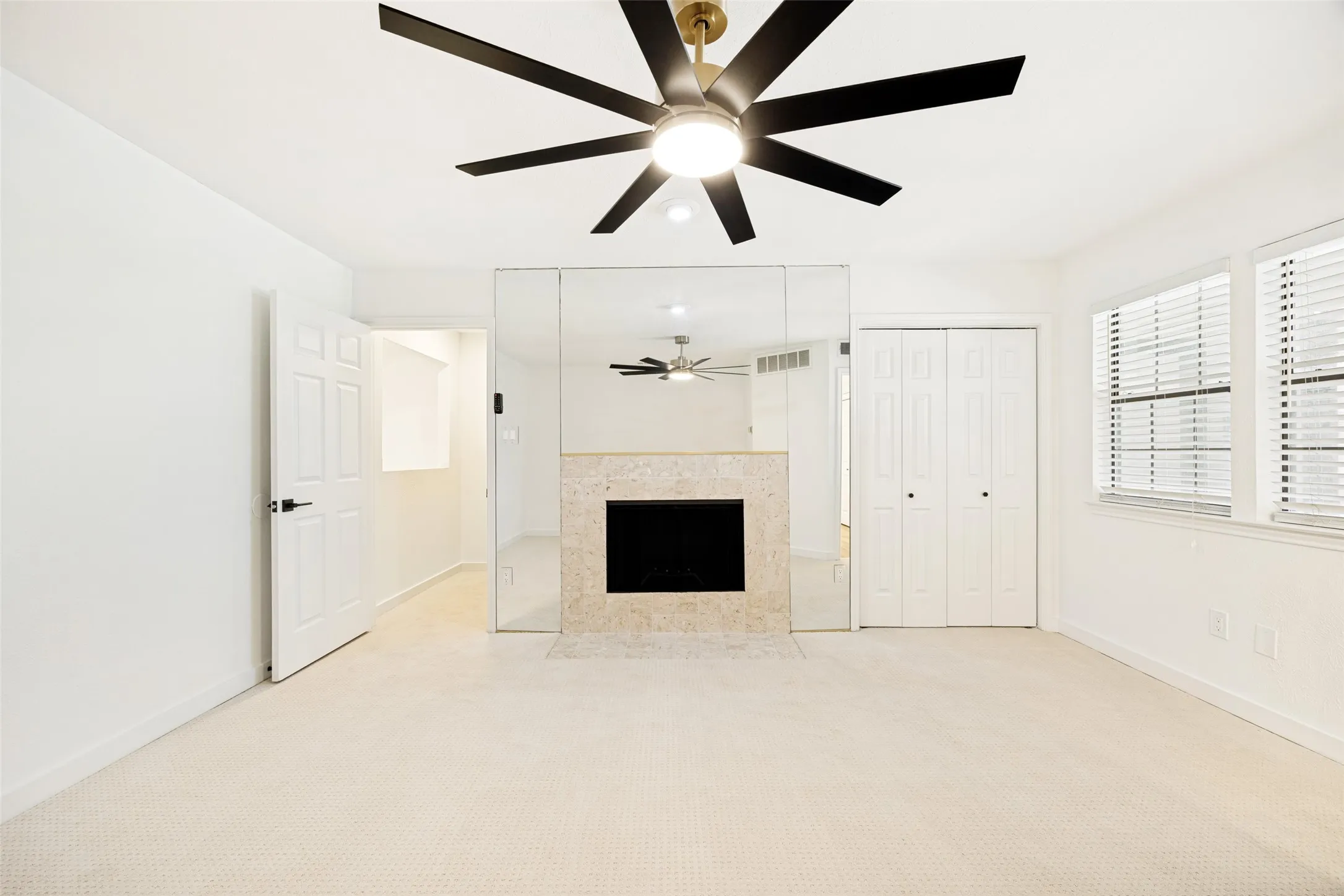 Condominium For Sale in Dallas County , 2835 Keller Springs Road 805, Carrollton, Texas 75006, 2 Bedroom, 3 Bathroom, Garage spaces, 1,225 Sqft, built in 1982, mls#21378057, Real Estate Agent in Carrollton, Homes For Sale in Dallas county, Homes For Sale in Carrollton, Realtor in Carrollton Texas, Real Estate Brokerage Independent Realty Texas, Luminita Cordes Realtor